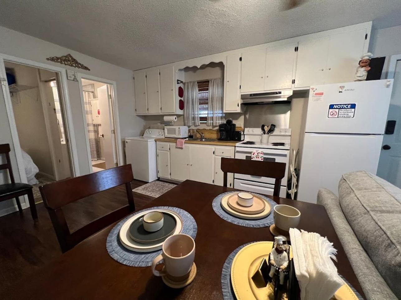 One-Bedroom House photo 2