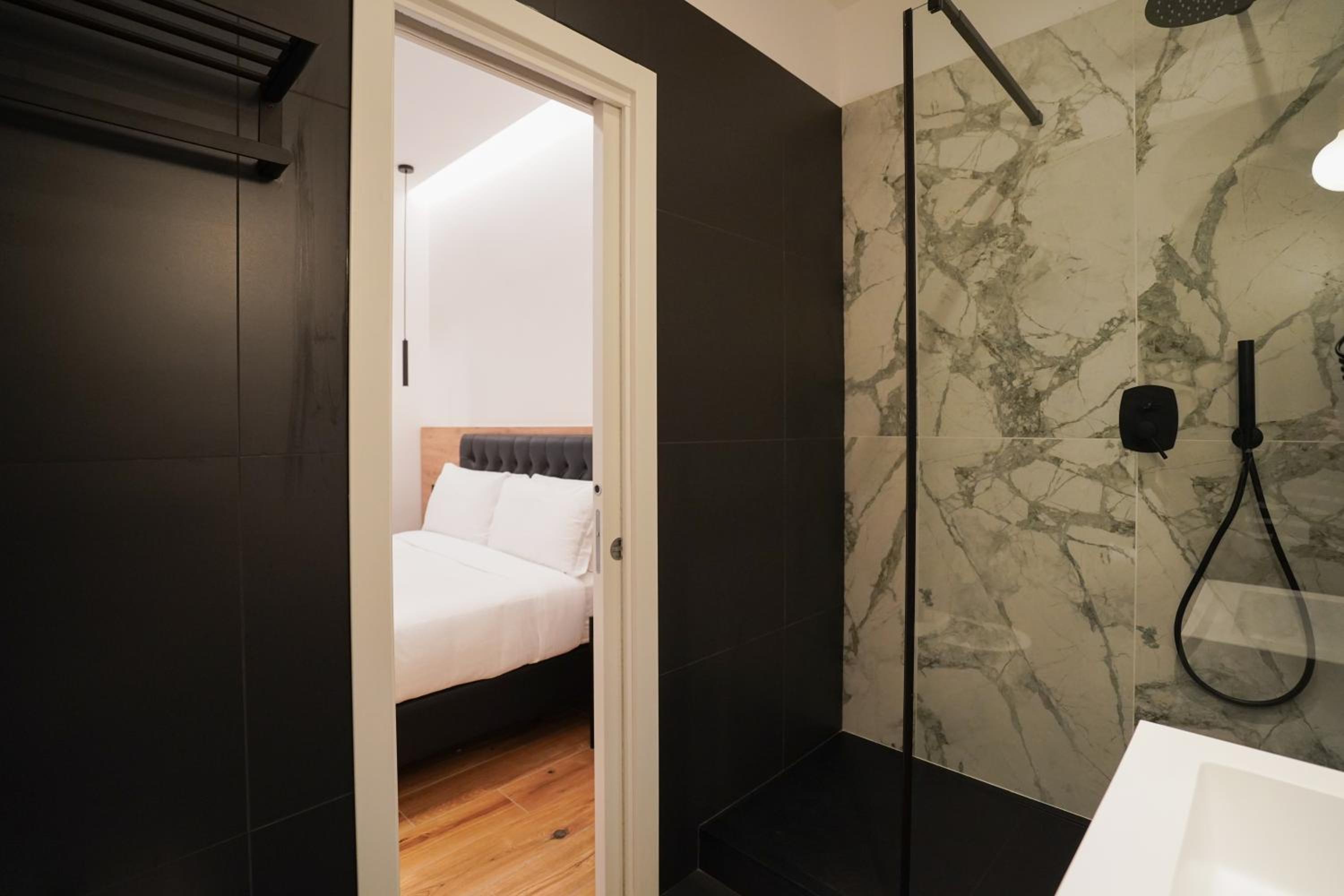 Small Double Room photo 3
