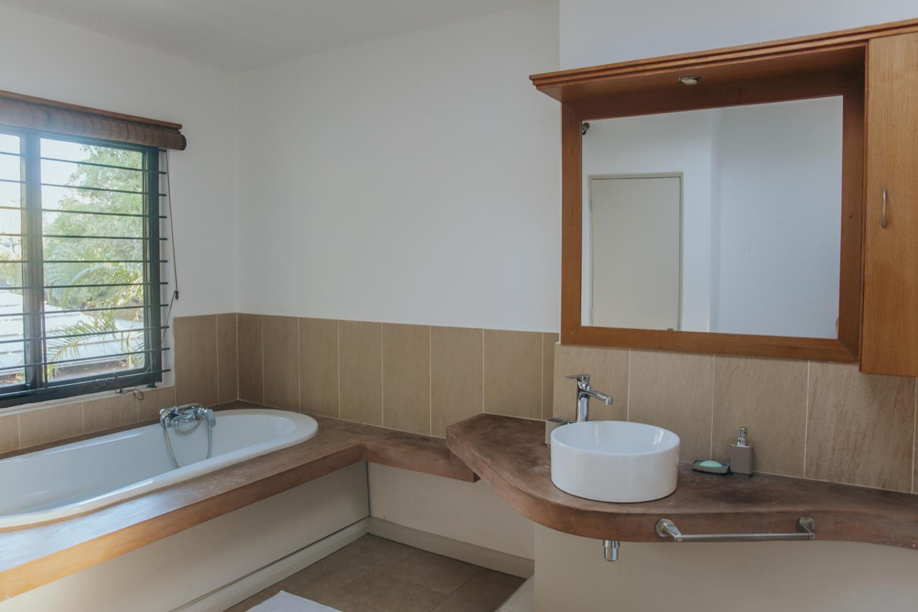 Villa photo 2