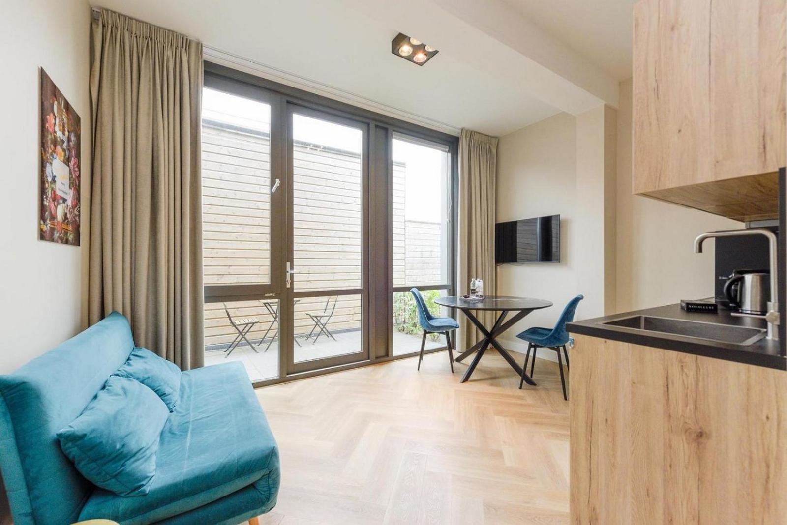 One-Bedroom Apartment with Balcony