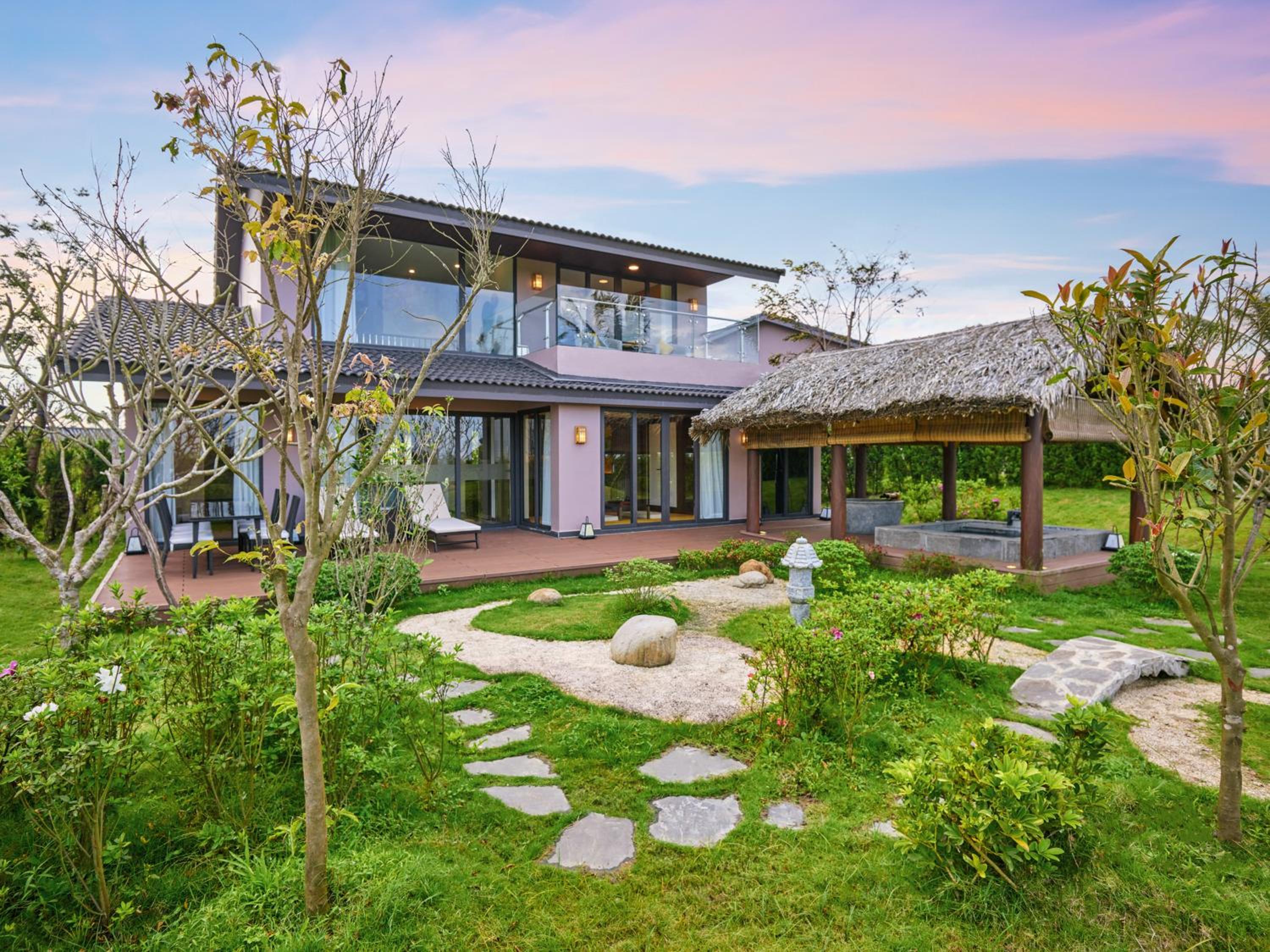 Grand Two Bedroom Villa with Private Onsen - Photo 5