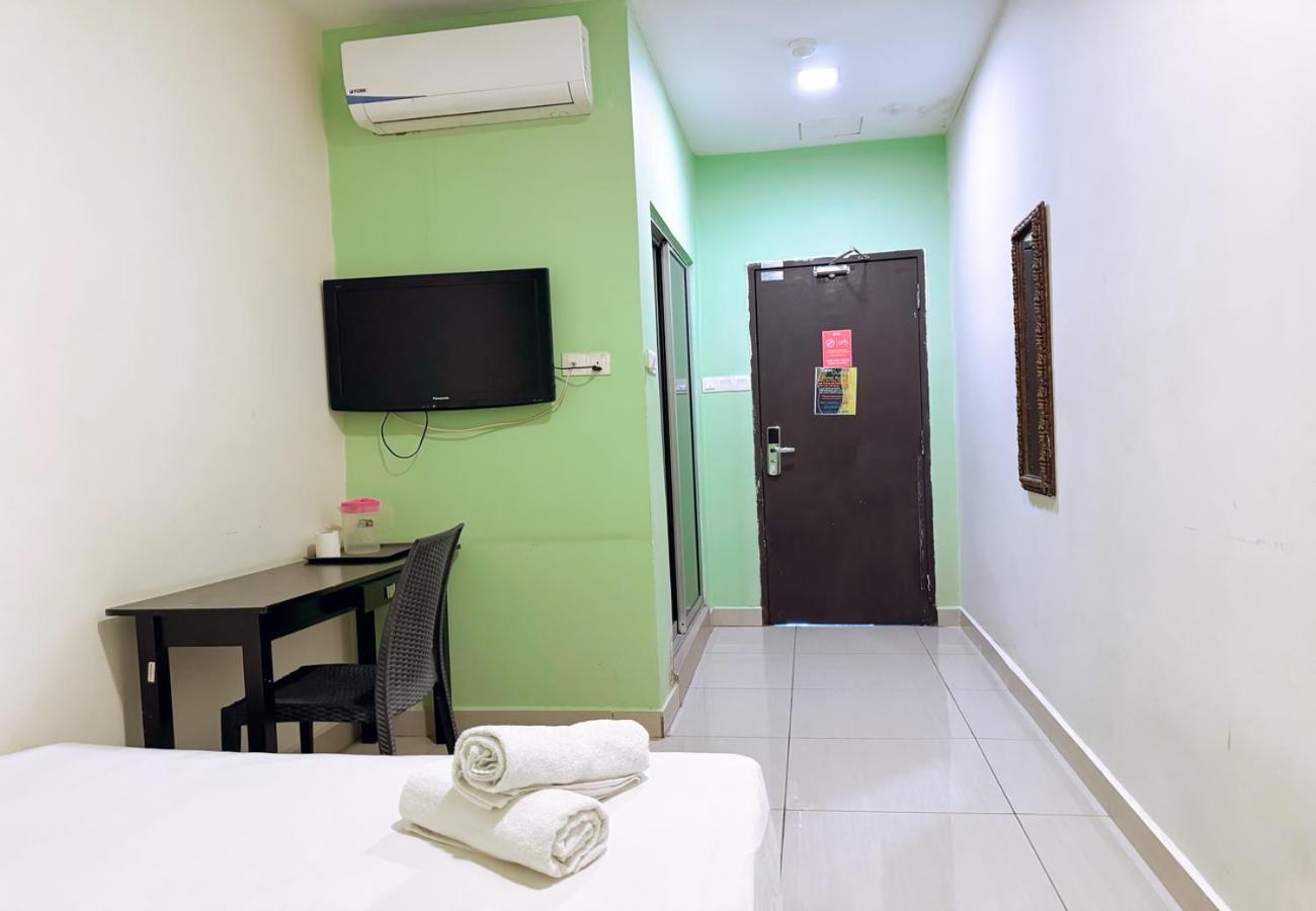 Standard Double Room - Photo 2