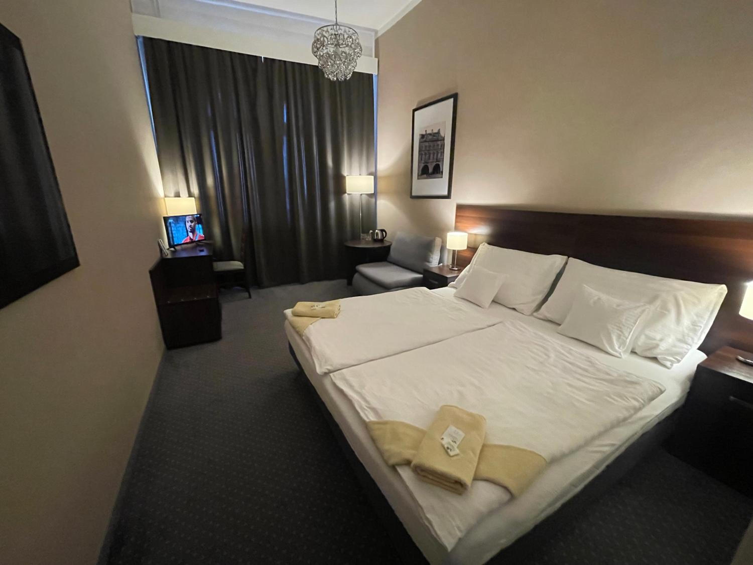 Deluxe Double Room - Photo 6