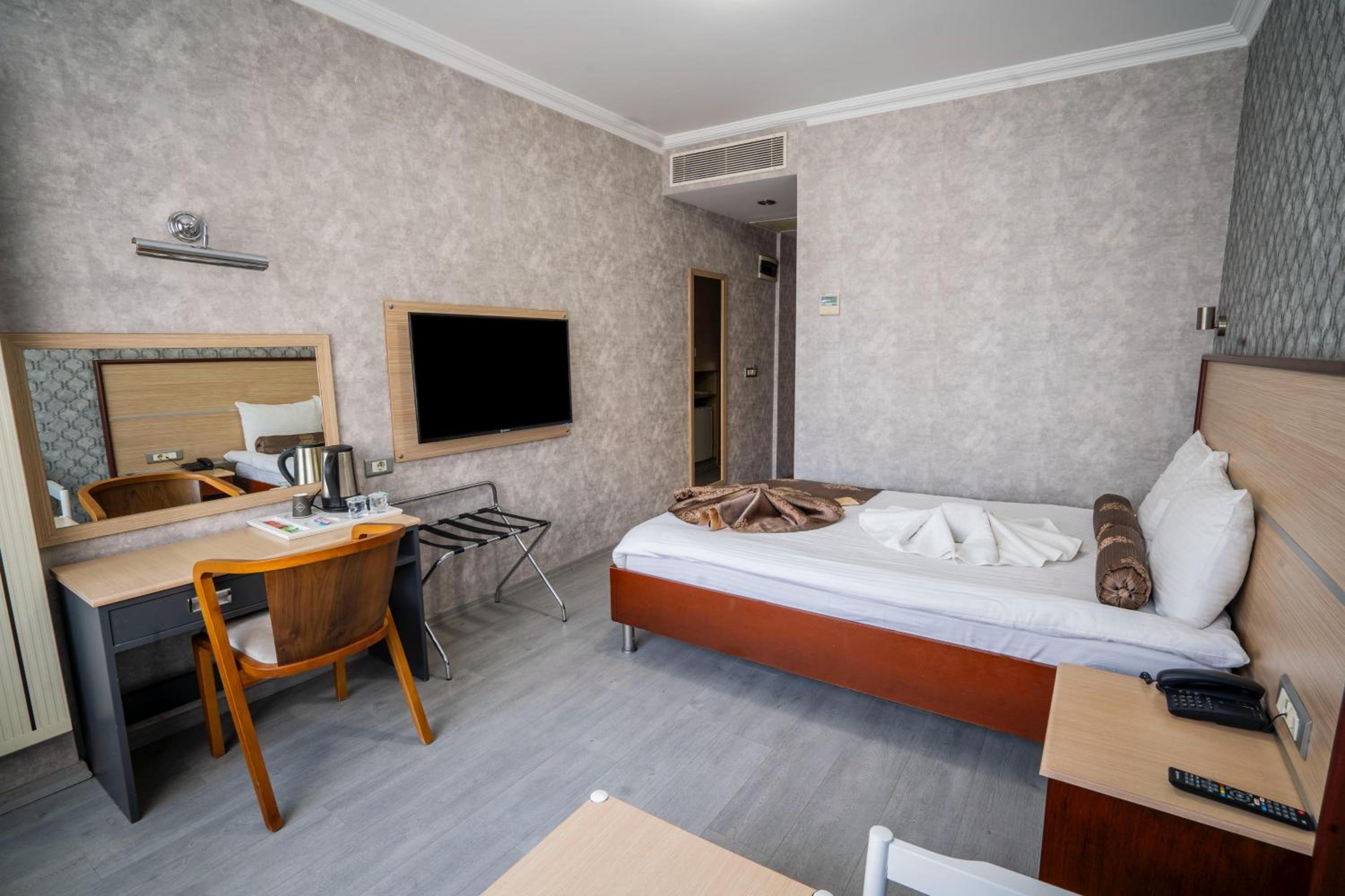 Standard Double Room photo 1