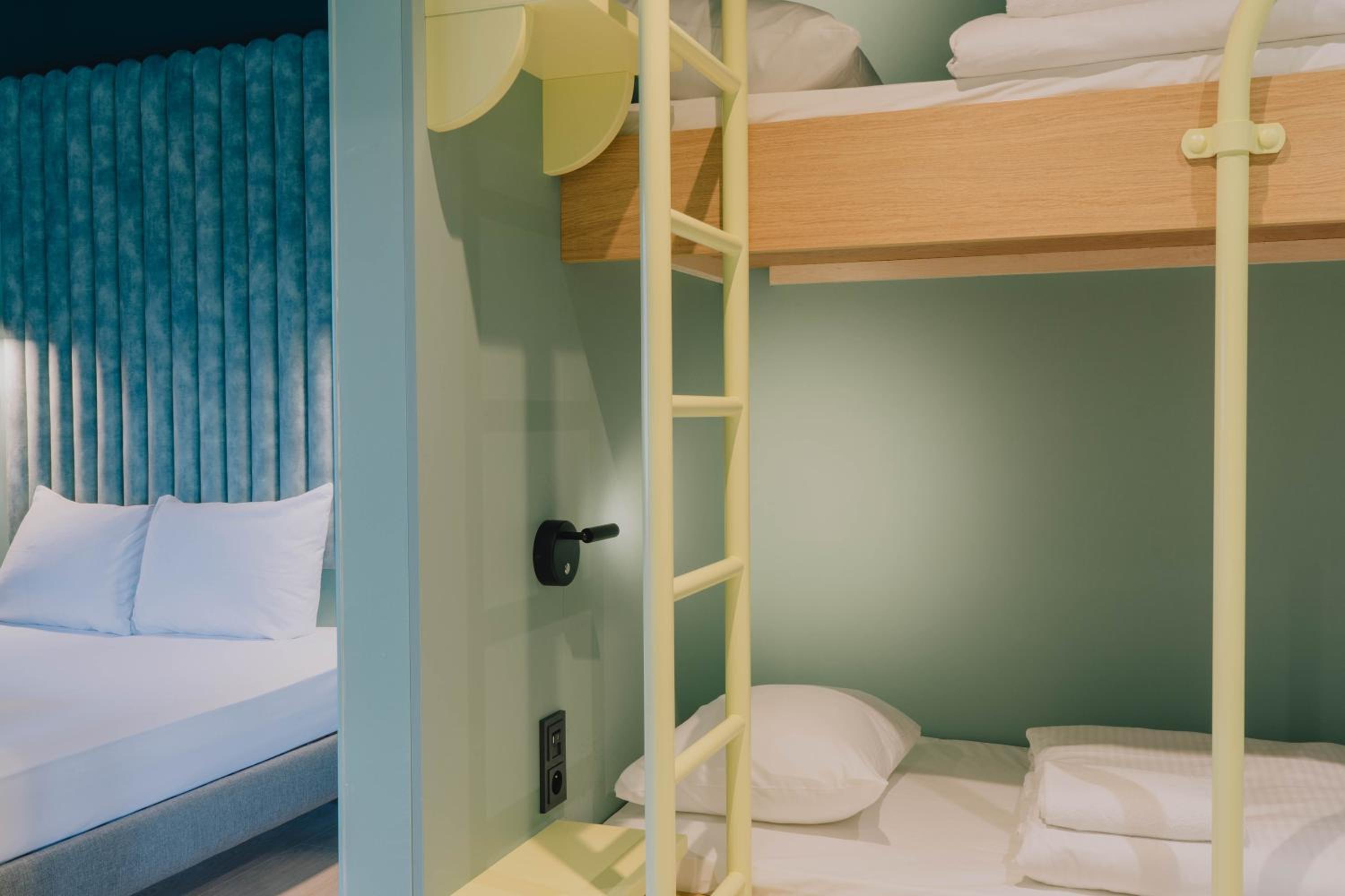 Family Room with Double Bed and Bunk Bed - Photo 6