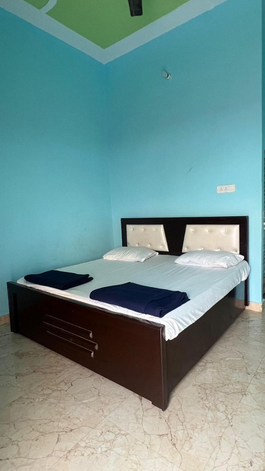 Double Room with Private Bathroom photo 3