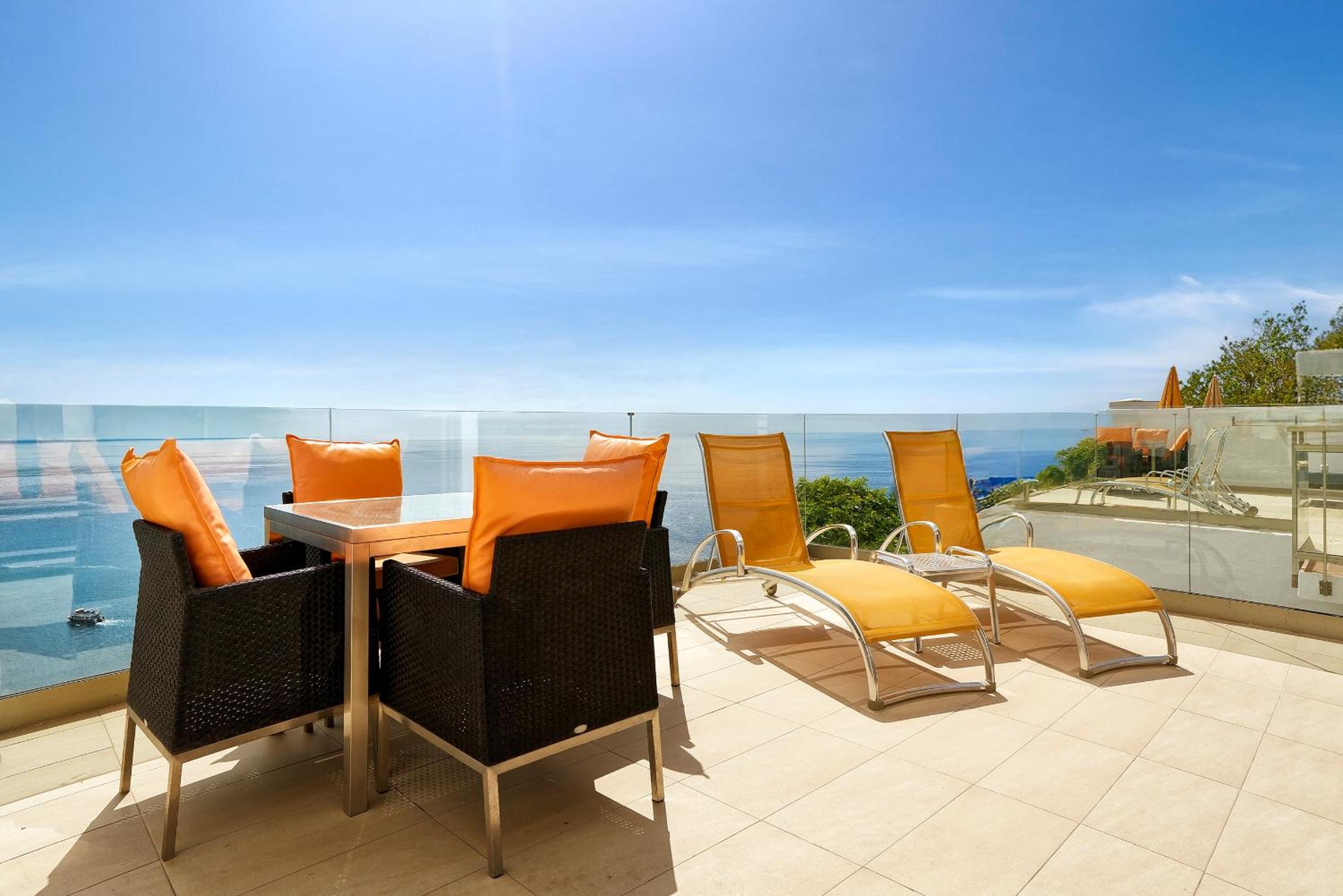 Classic Studio with Balcony and Sea View photo 2