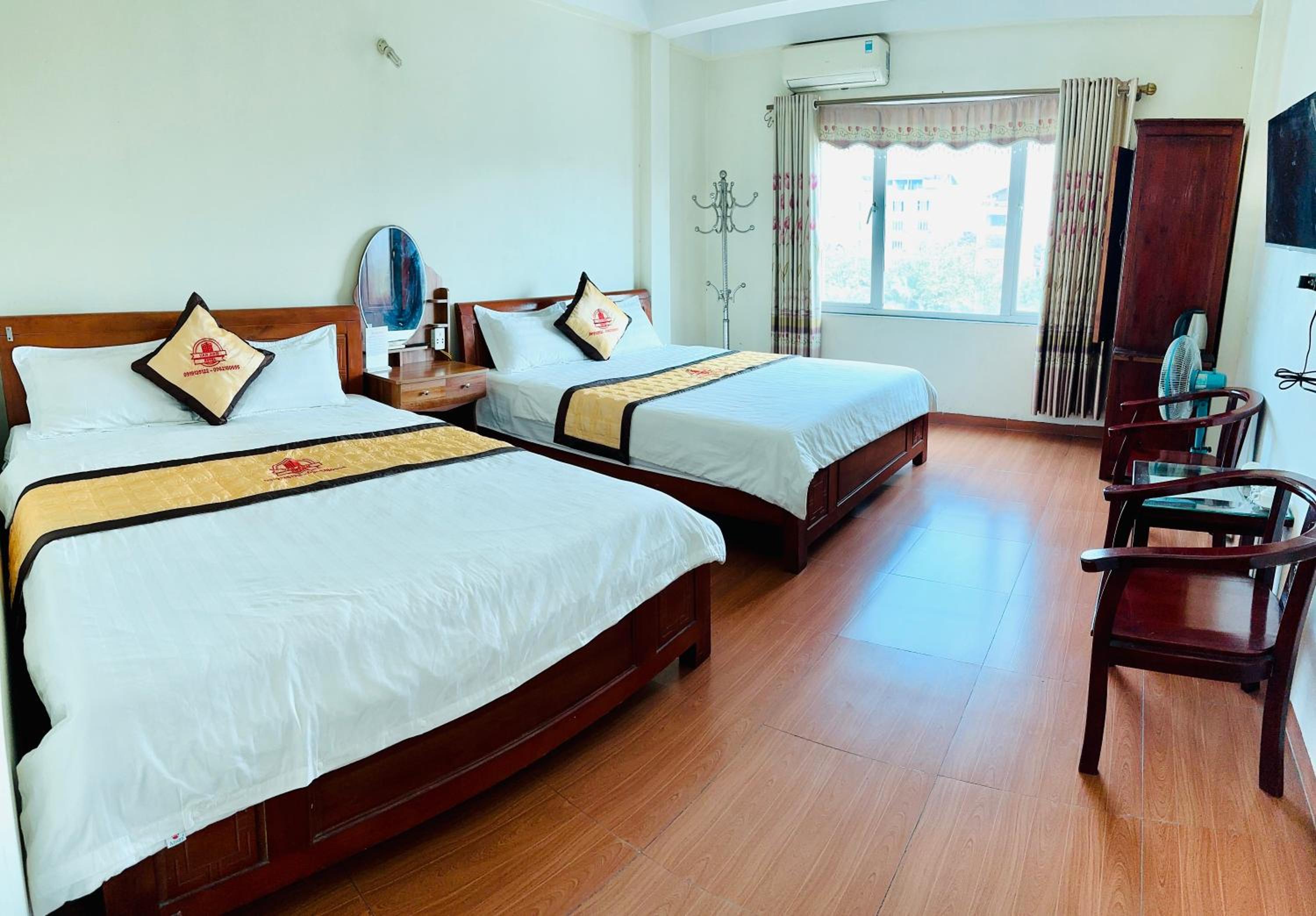 Quadruple Room - Photo 1
