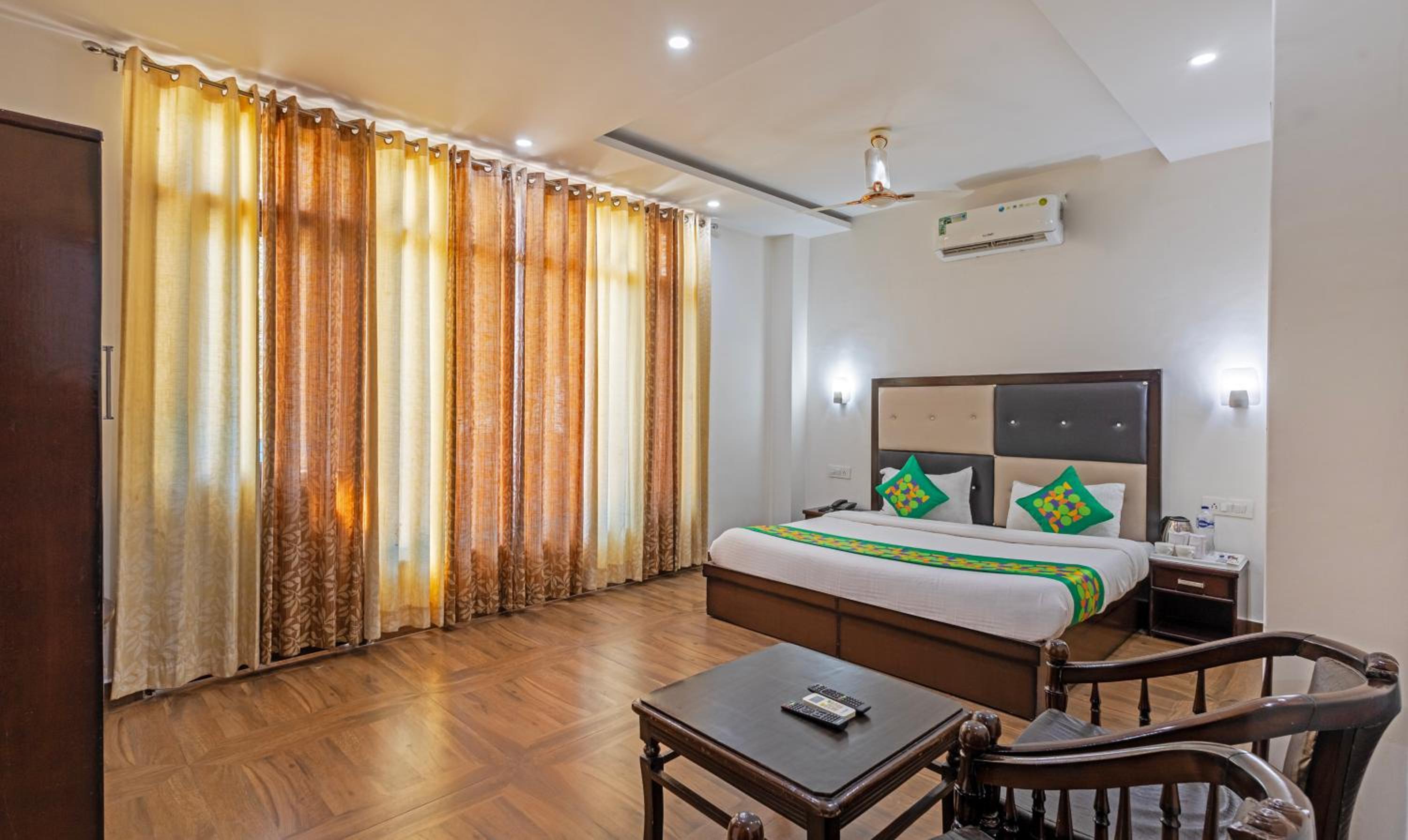 Standard Room With Mountain View  photo 3