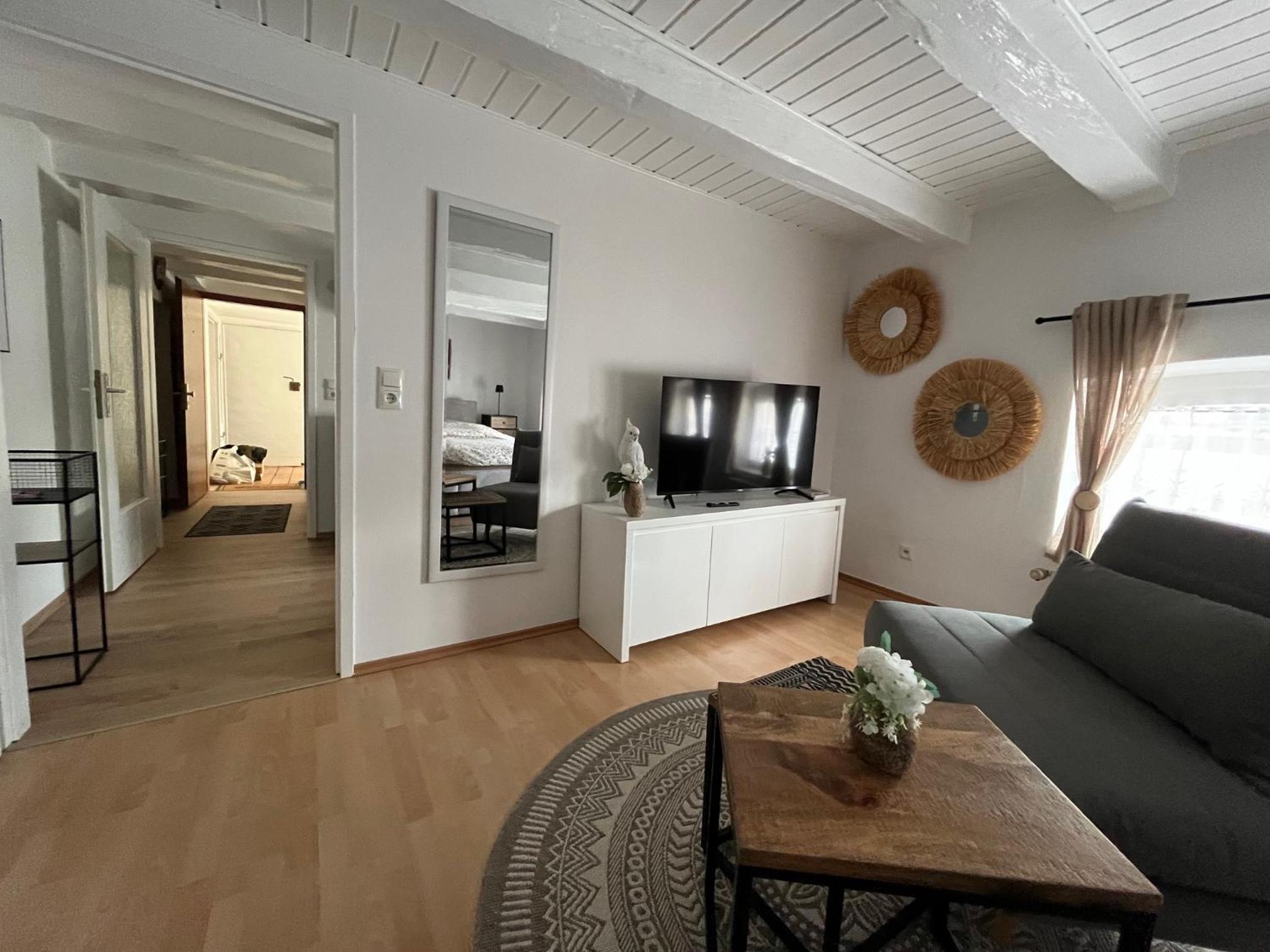 Apartment with bookable second bedroom photo 3