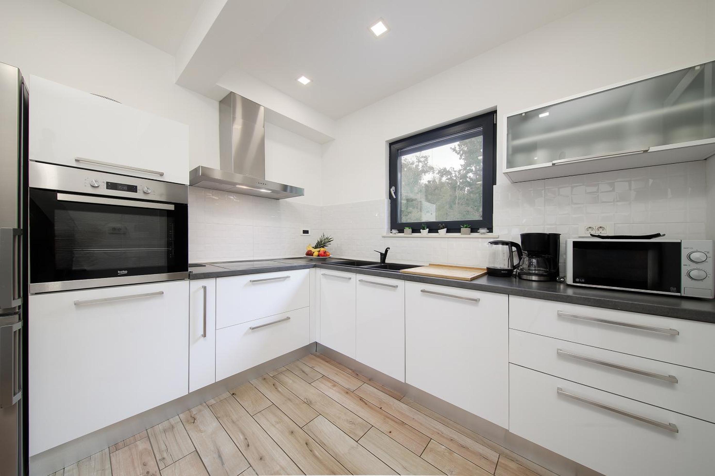Three-Bedroom House photo 2