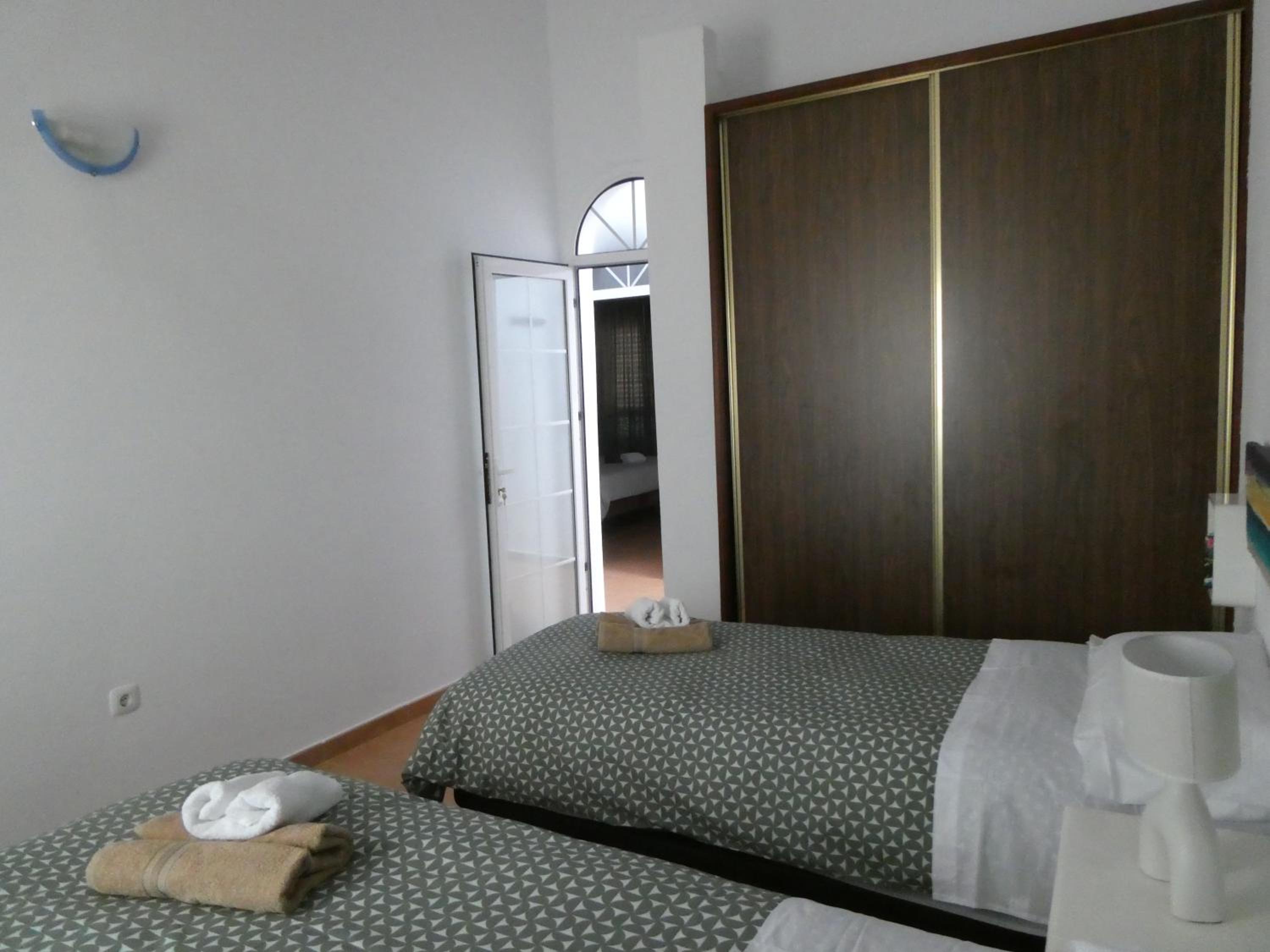 Three-Bedroom House photo 3