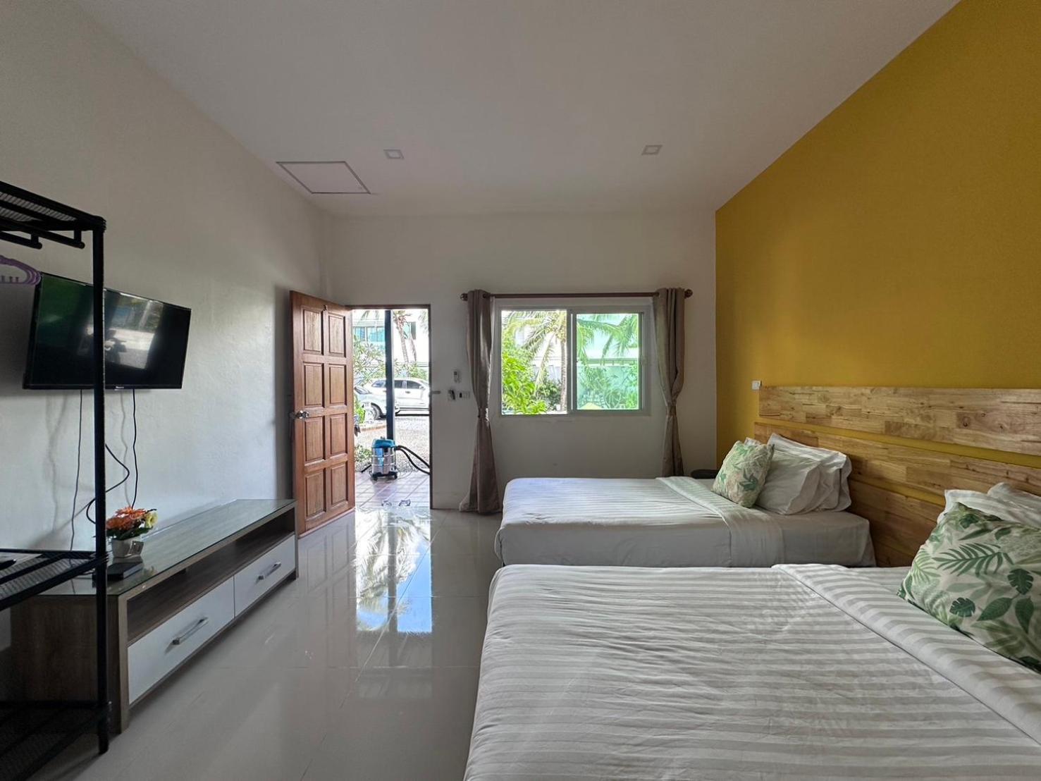 Twin Room - Photo 4