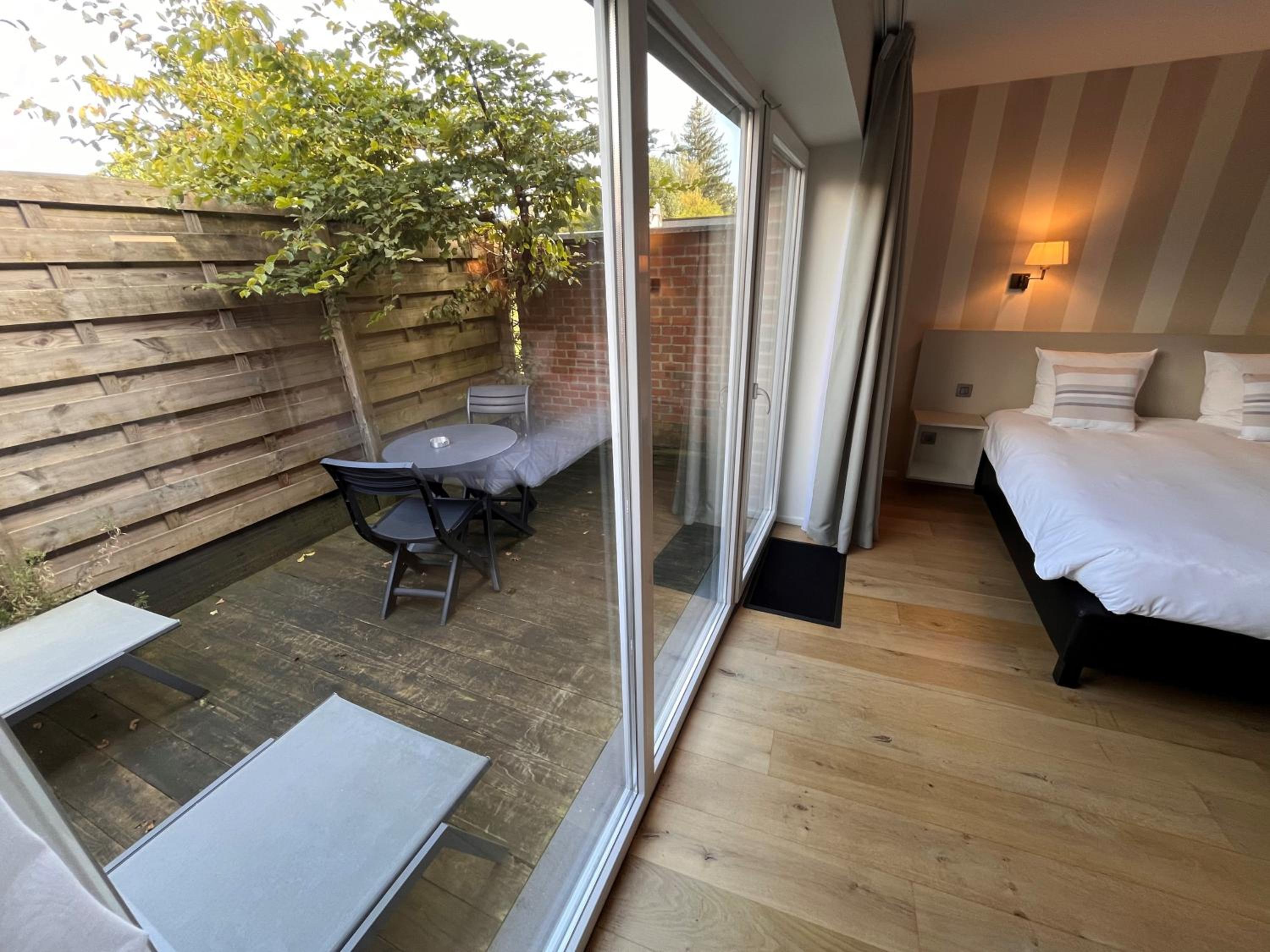 Double Room with Terrace - Photo 3