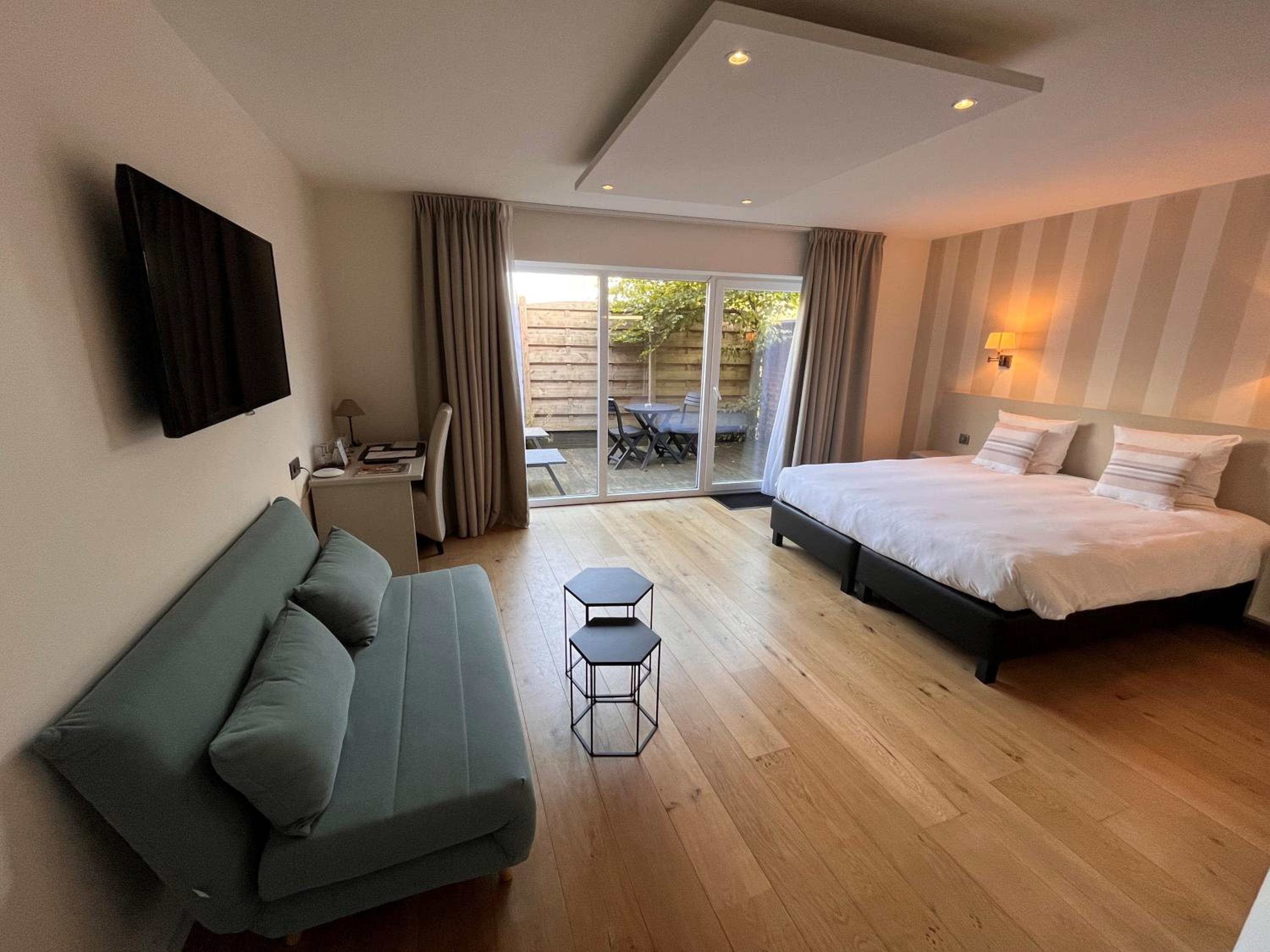 Double Room with Terrace - Photo 2