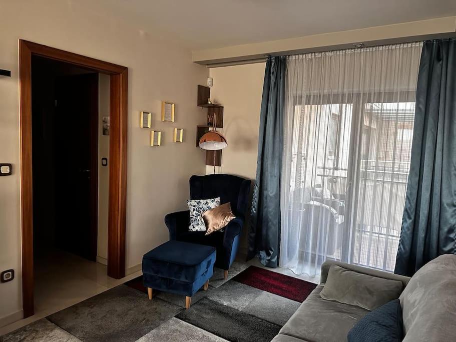 Two-Bedroom Apartment photo 2