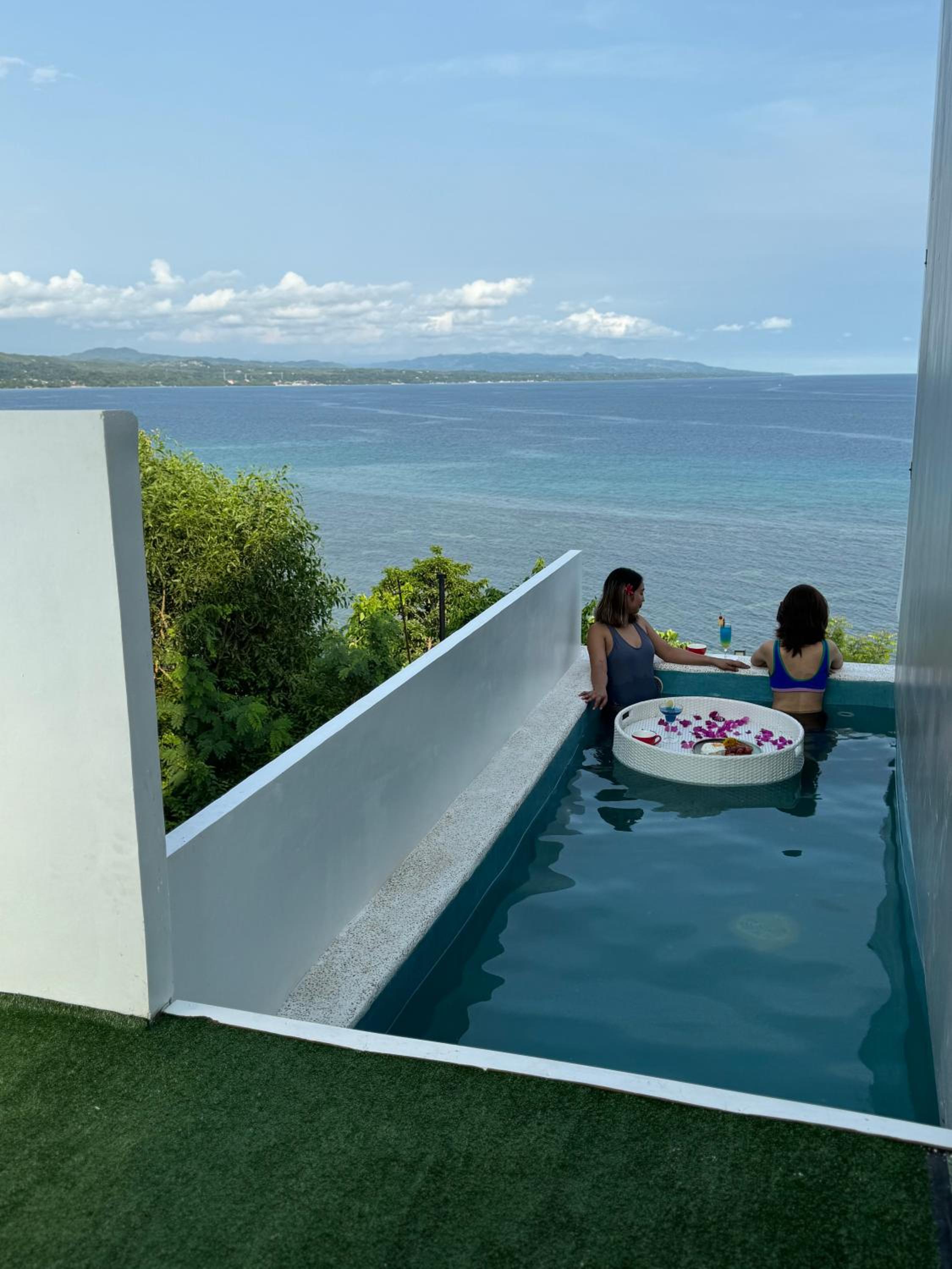 Deluxe Room with Plunge Pool - Photo 6