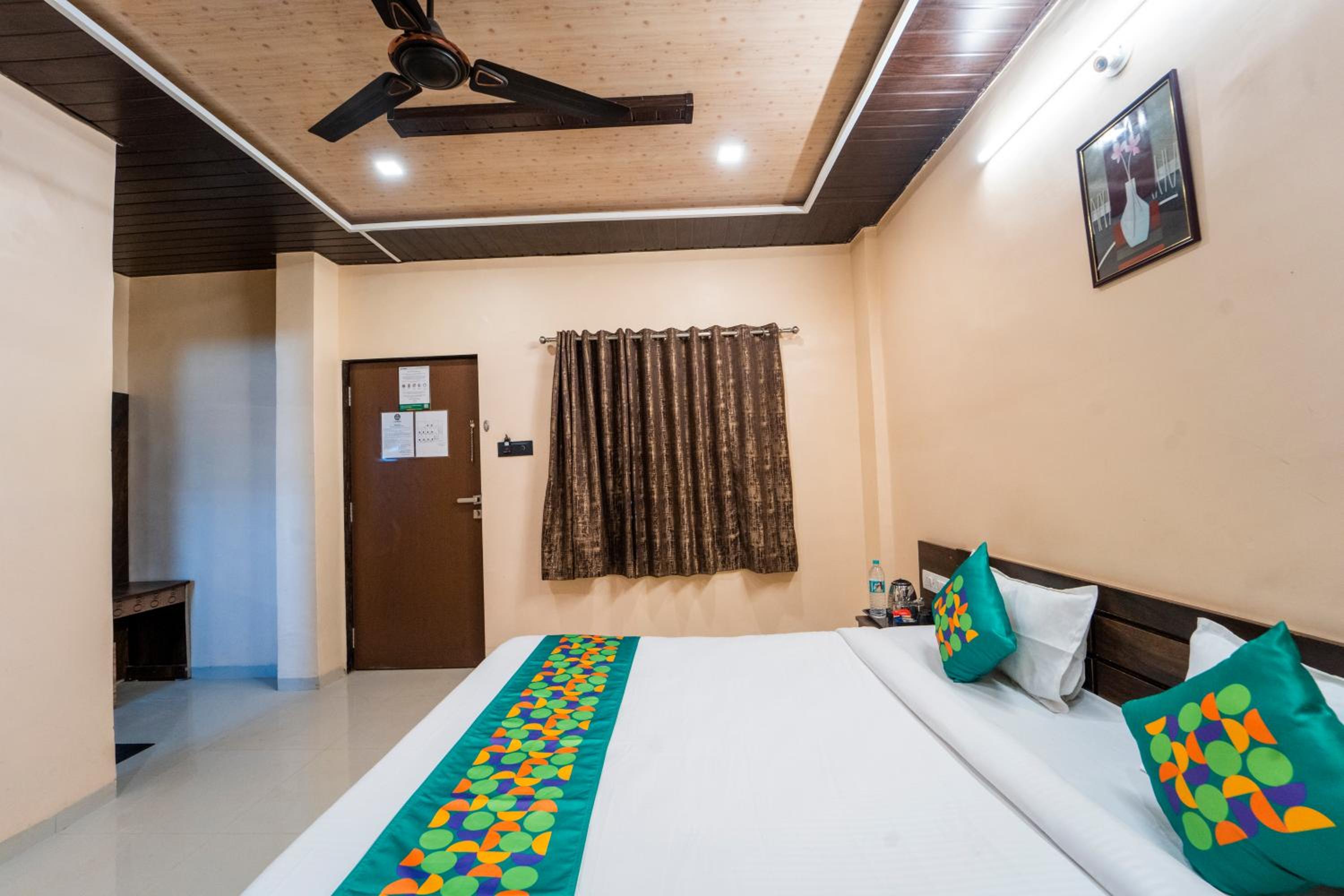 Economy Double Room photo 2