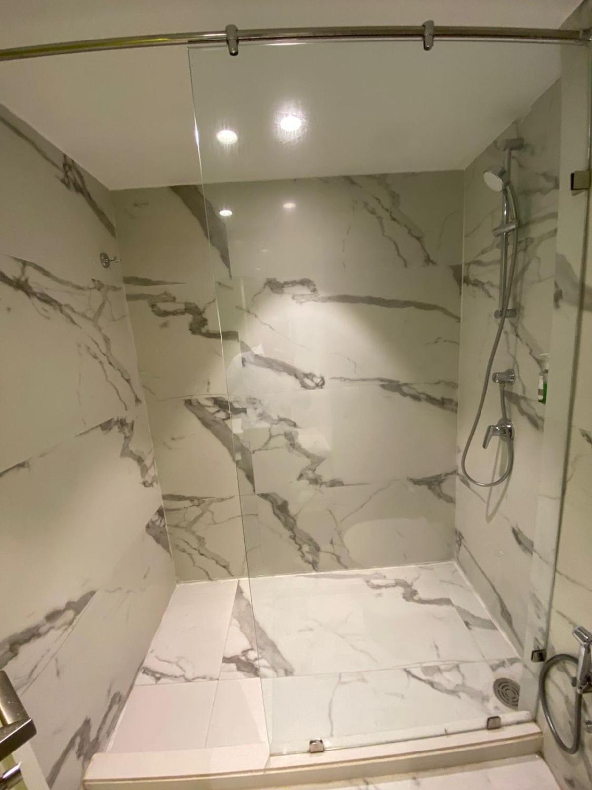 Twin Room - Photo 7
