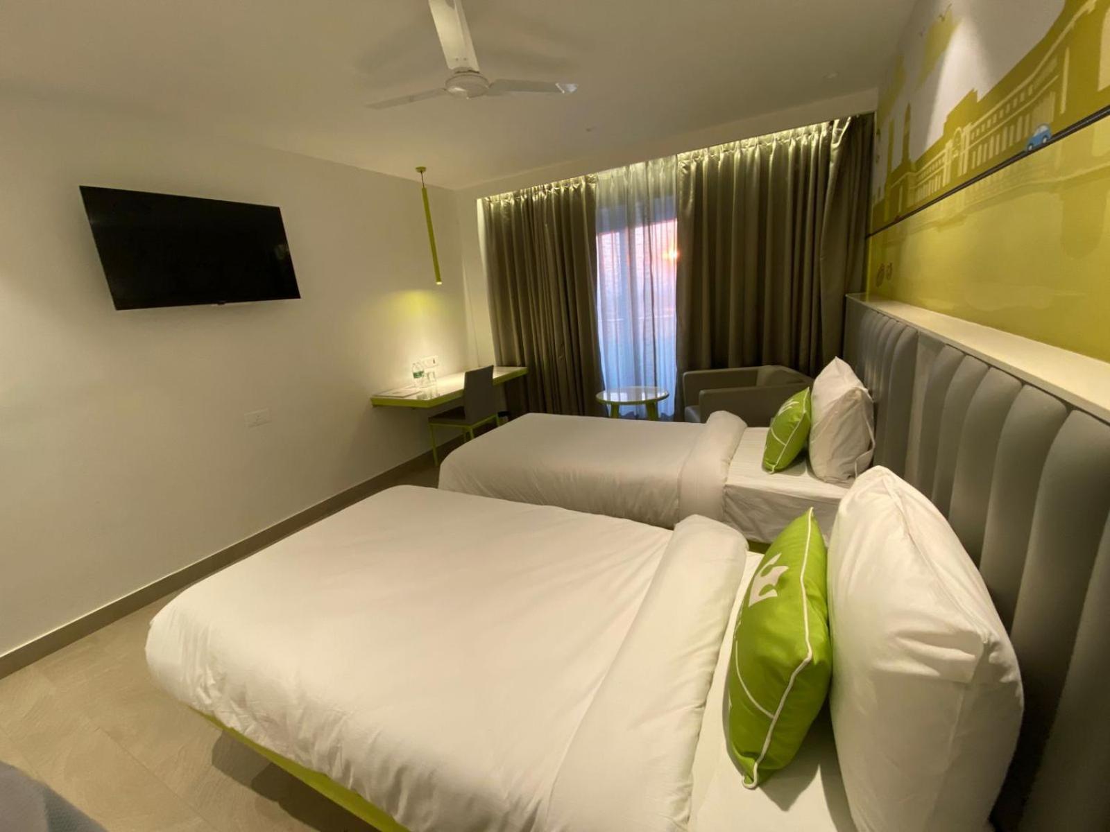 Twin Room - Photo 1