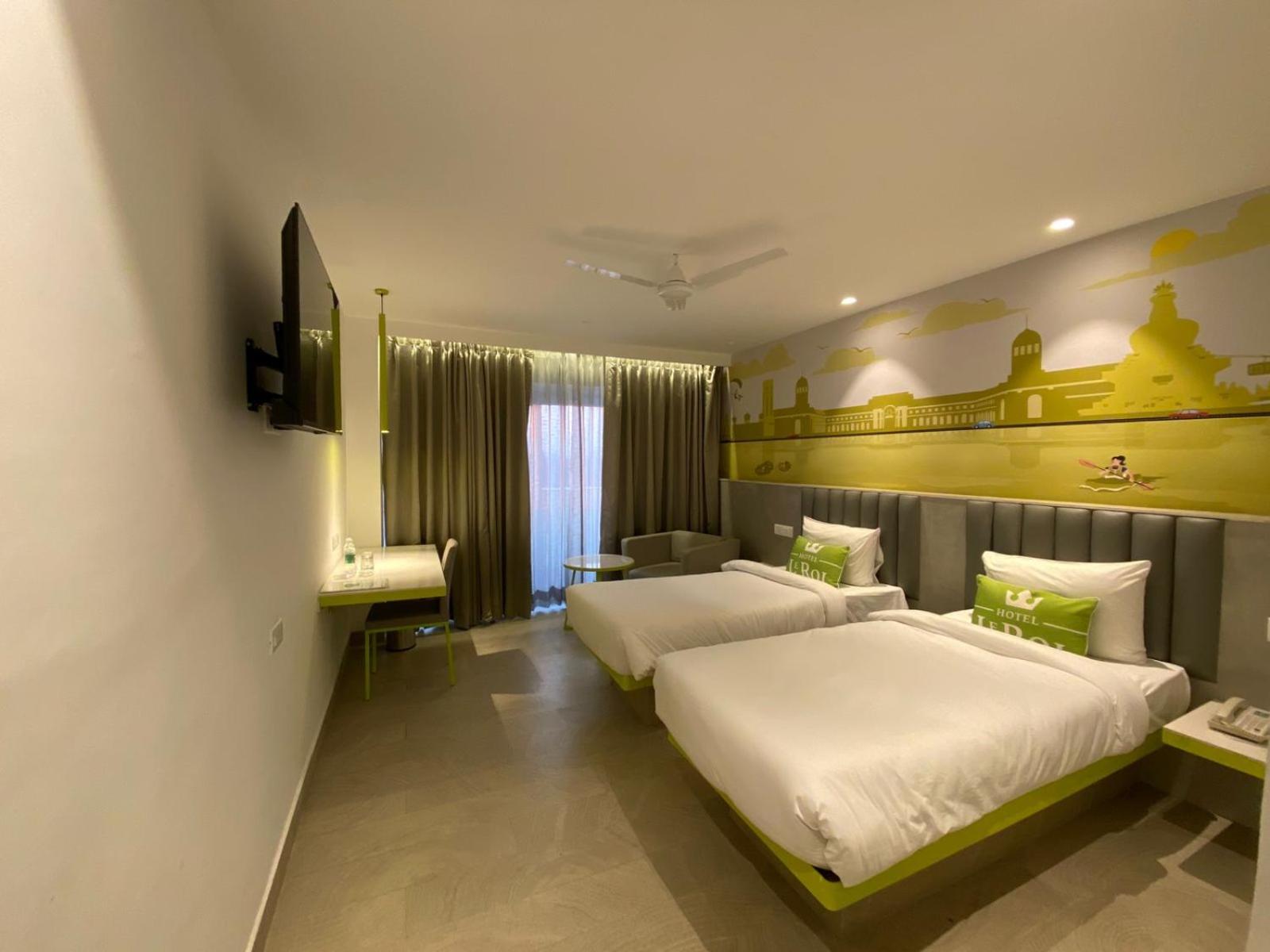 Twin Room - Photo 4