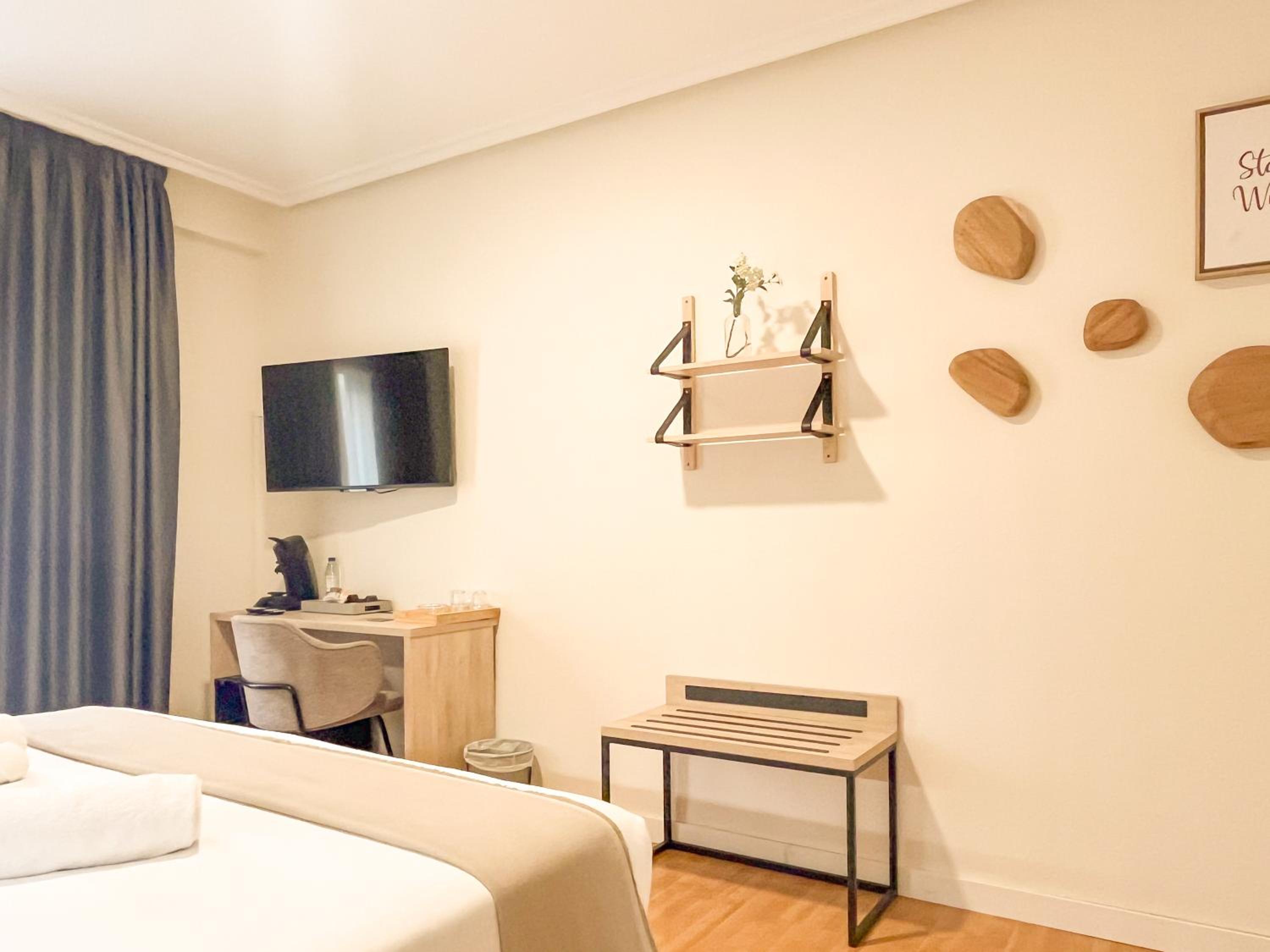 Deluxe Double Room photo 3
