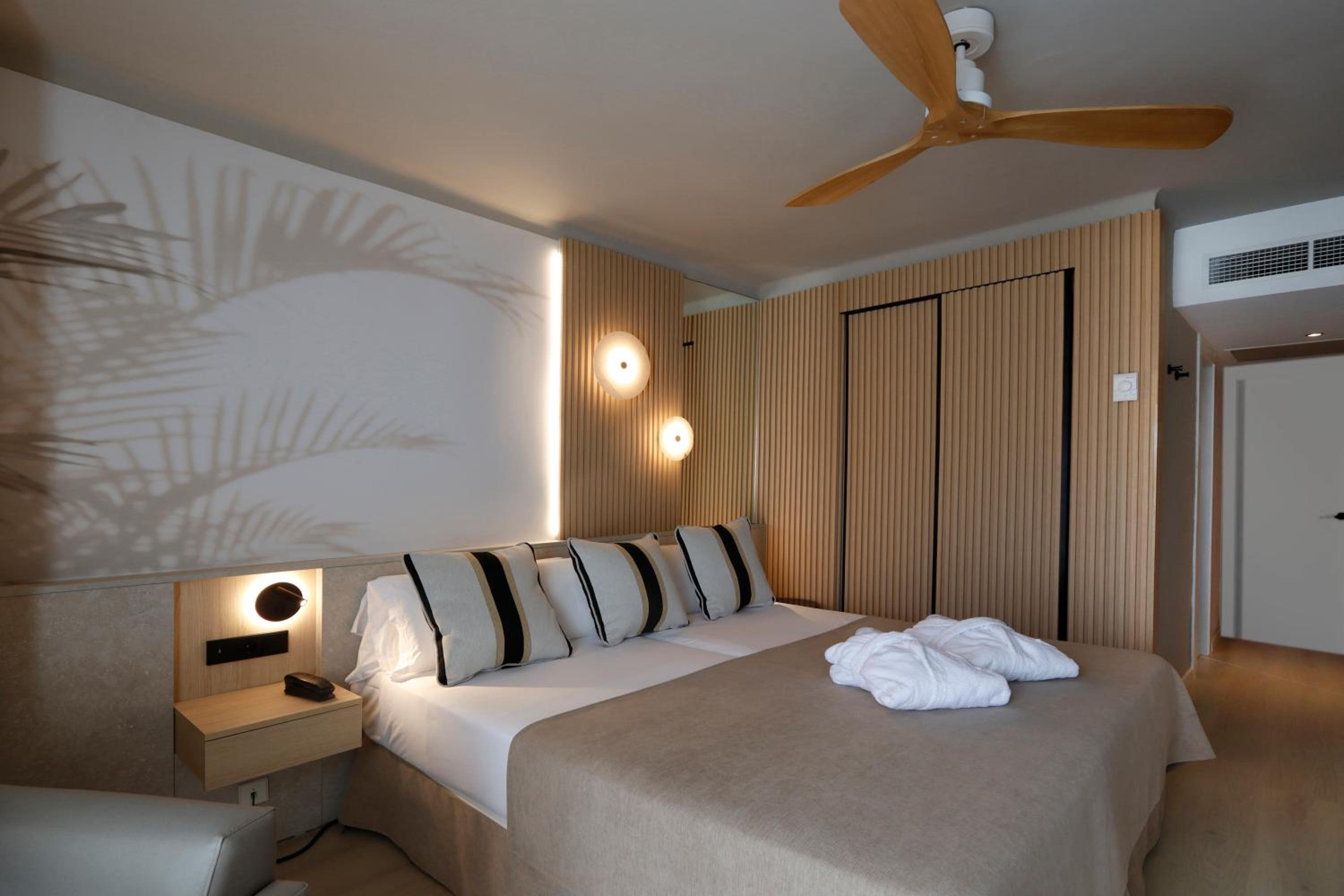 Double Room - Photo 4