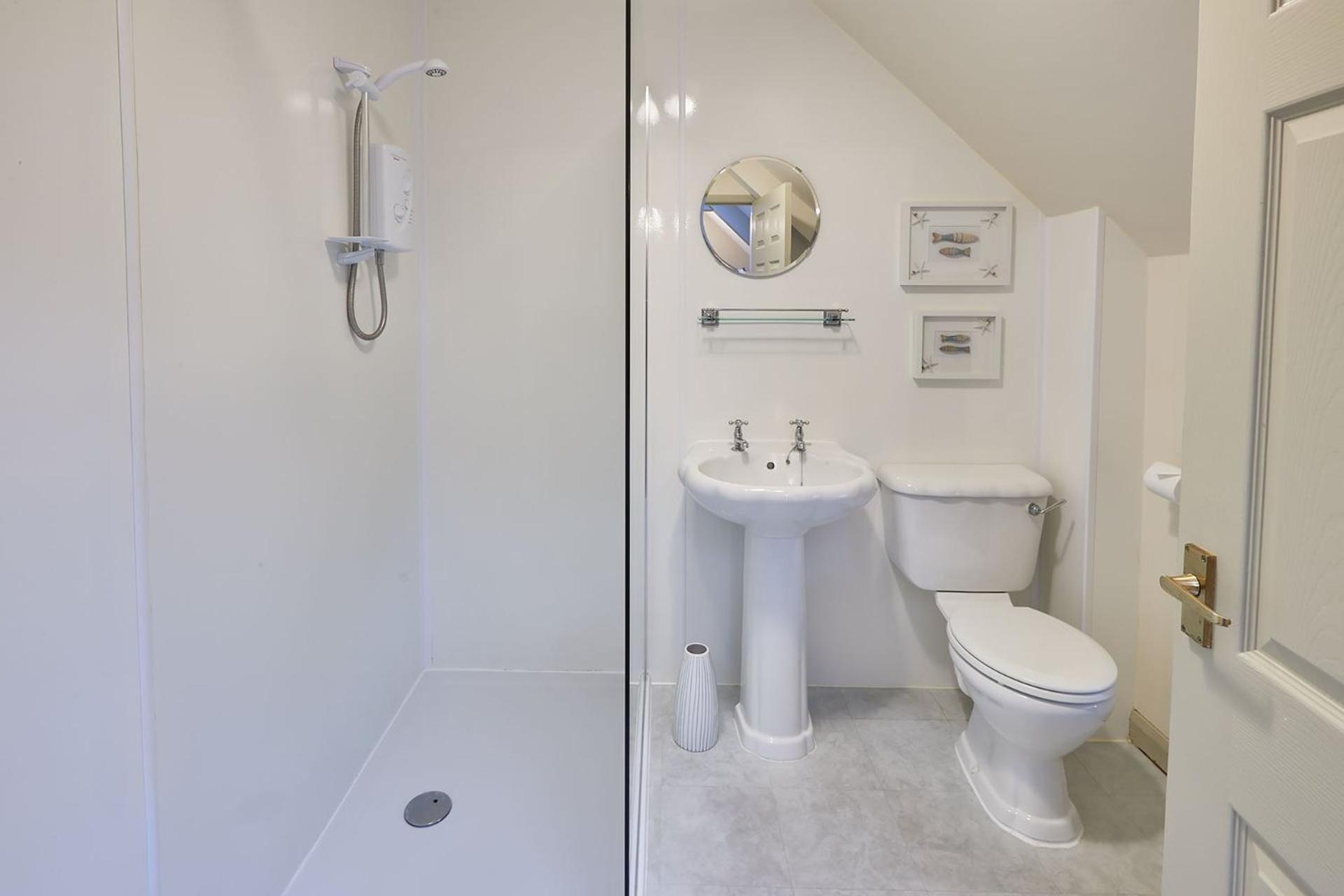 Lindisfarne Cottage  - Two-Bedroom House photo 2