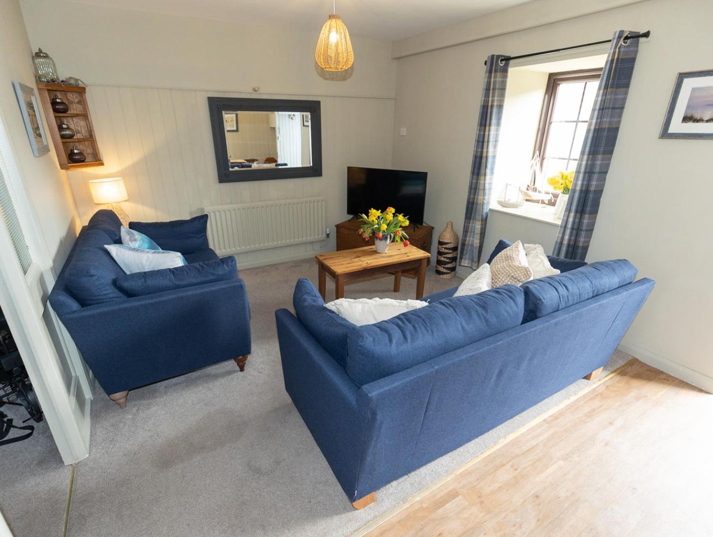 Lindisfarne Cottage  - Two-Bedroom House photo 1