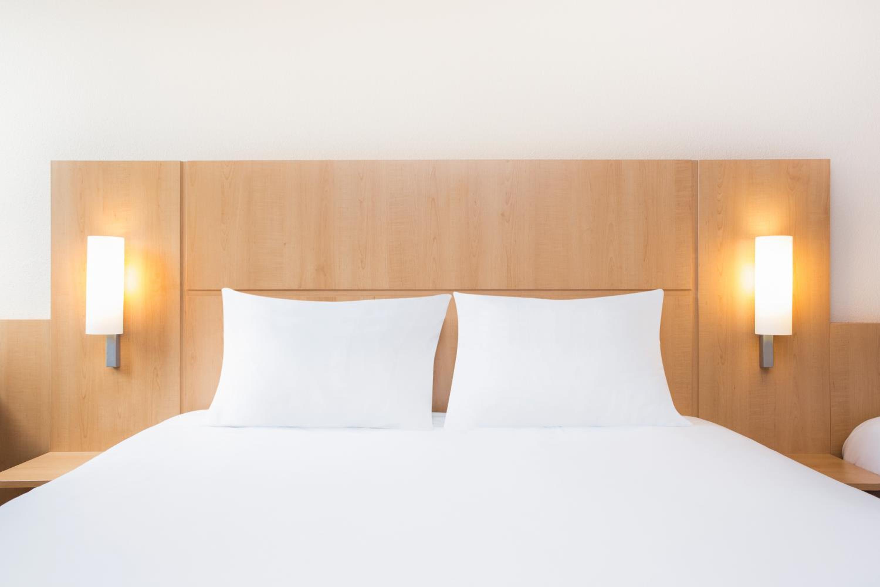 Standard Double Room - Photo 5