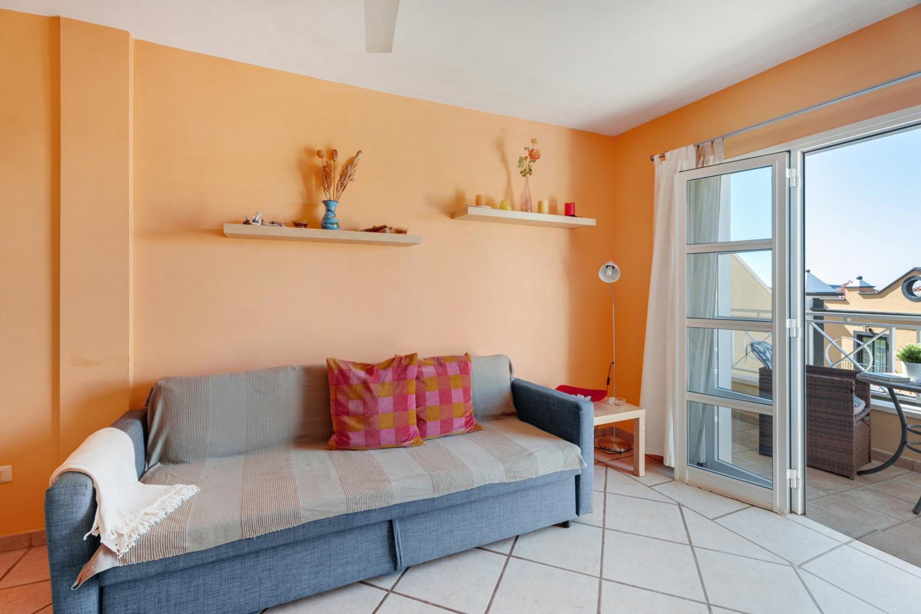 Superior One-Bedroom Apartment