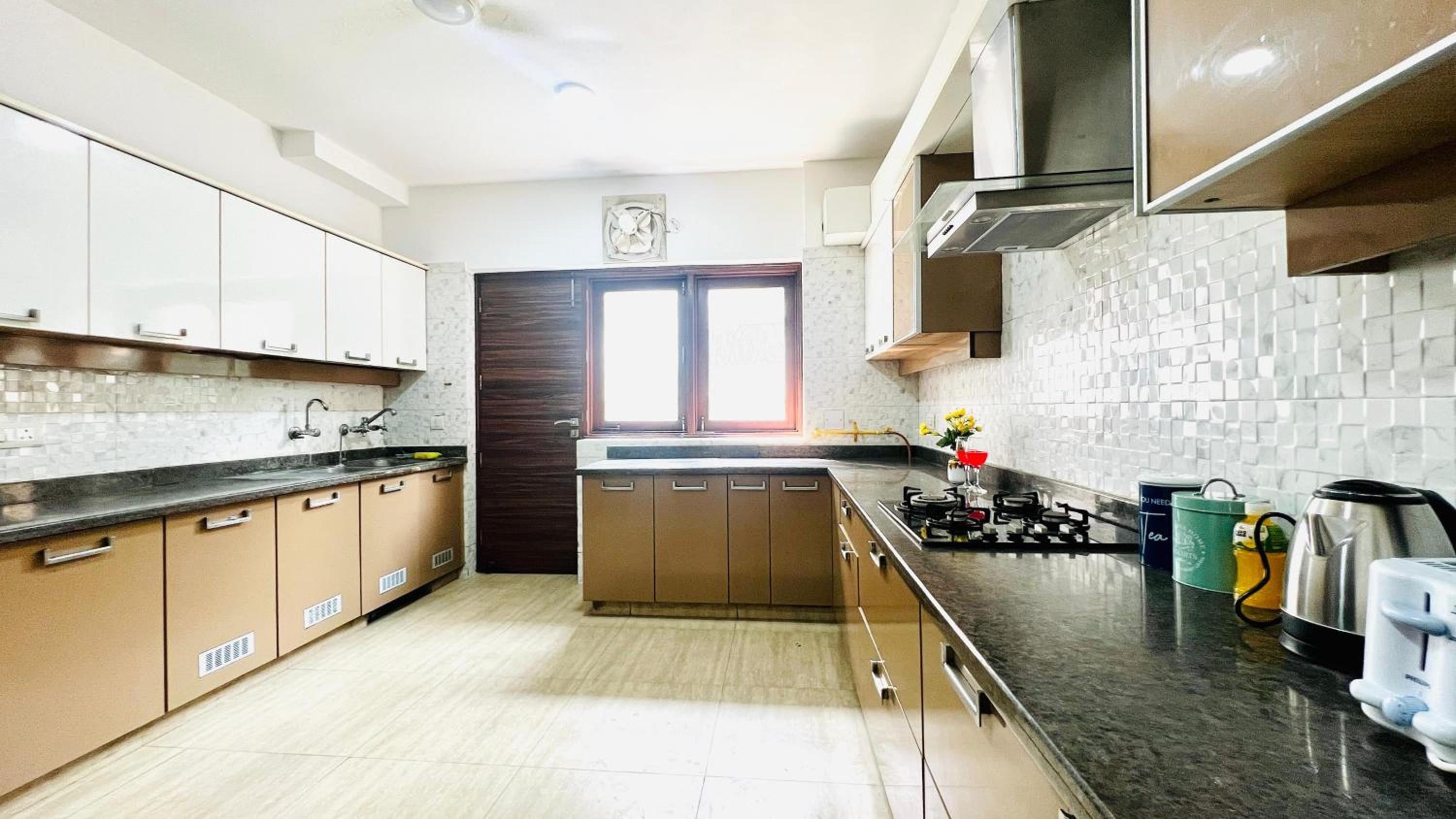  Standard Three Bedroom Apartment - Photo 7