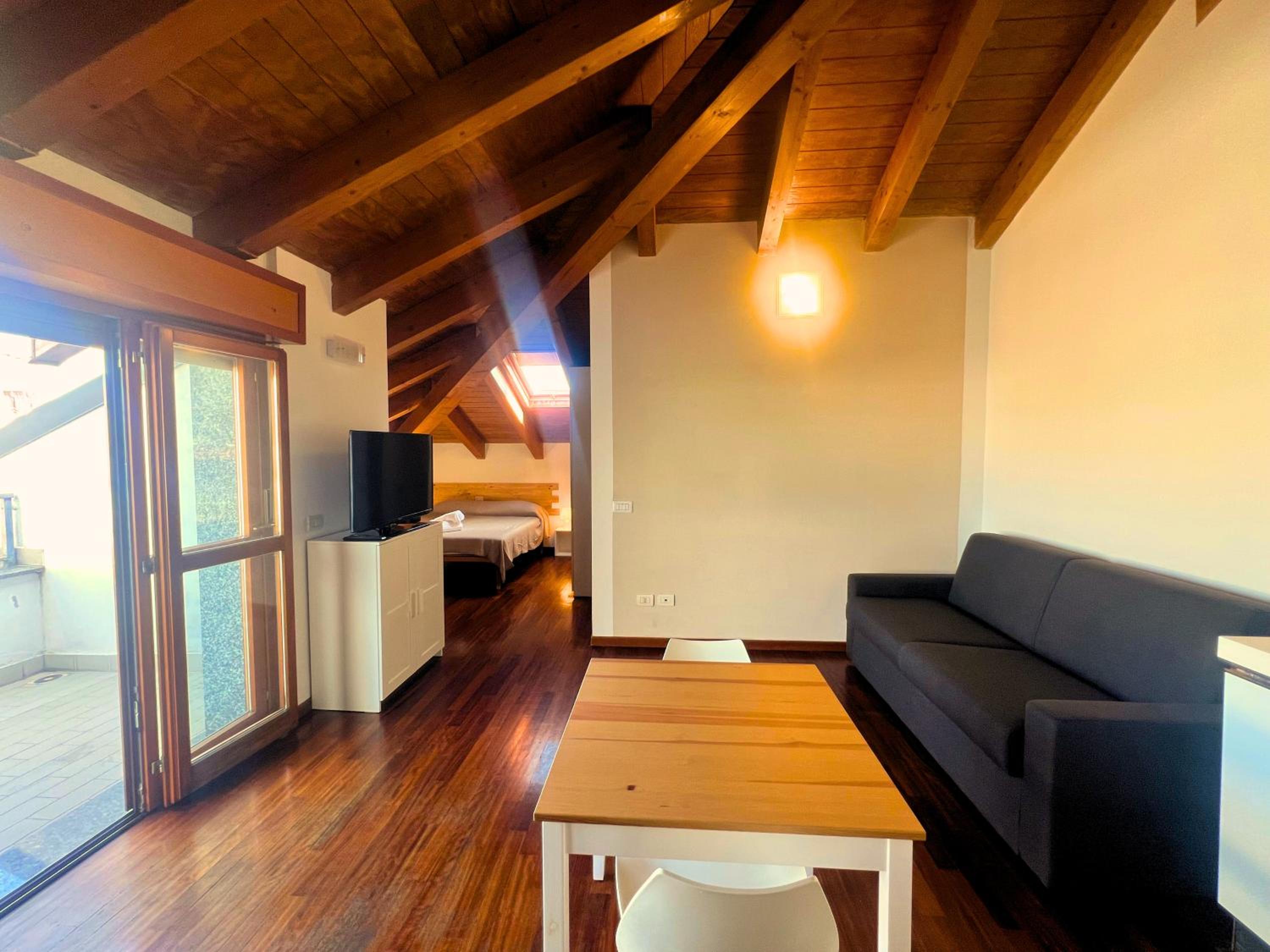 One-Bedroom Apartment