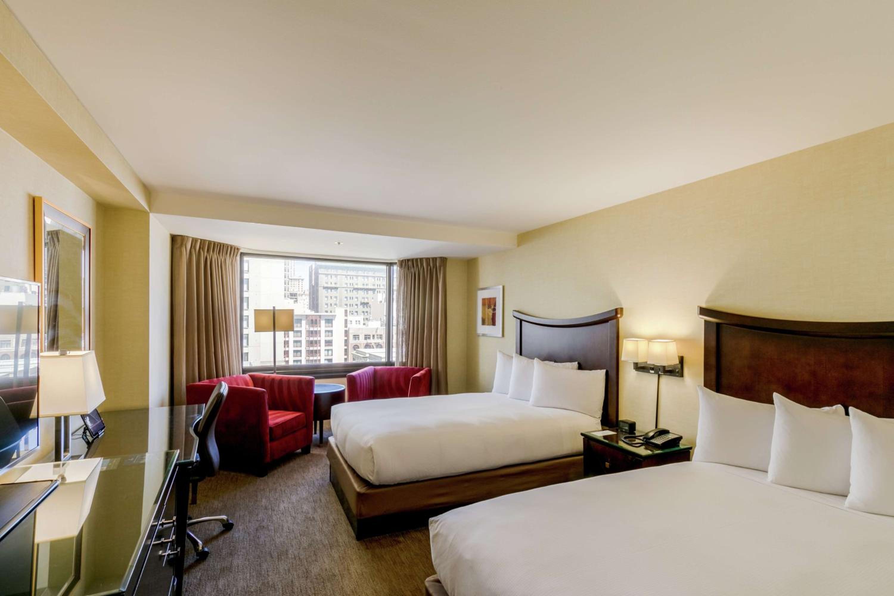 Double Room with Two Double Beds - Hearing Access - Photo 1