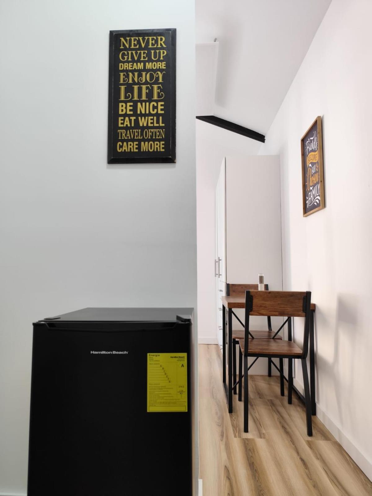 Deluxe Studio