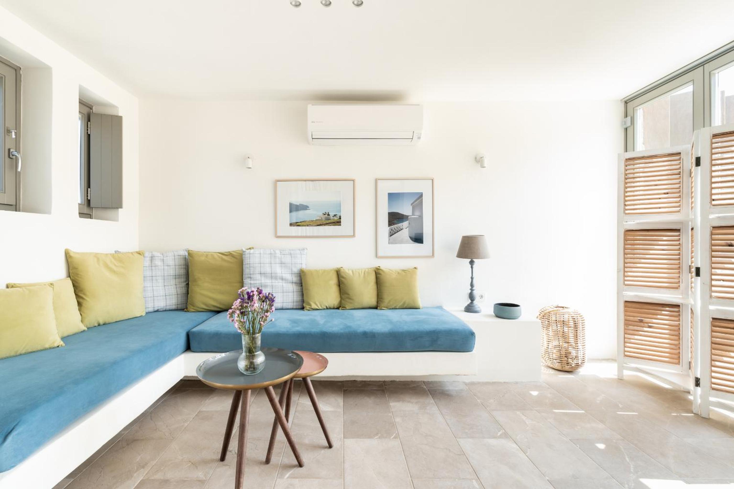 Three Bedroom Beachfront Grand Maisonette photo 1