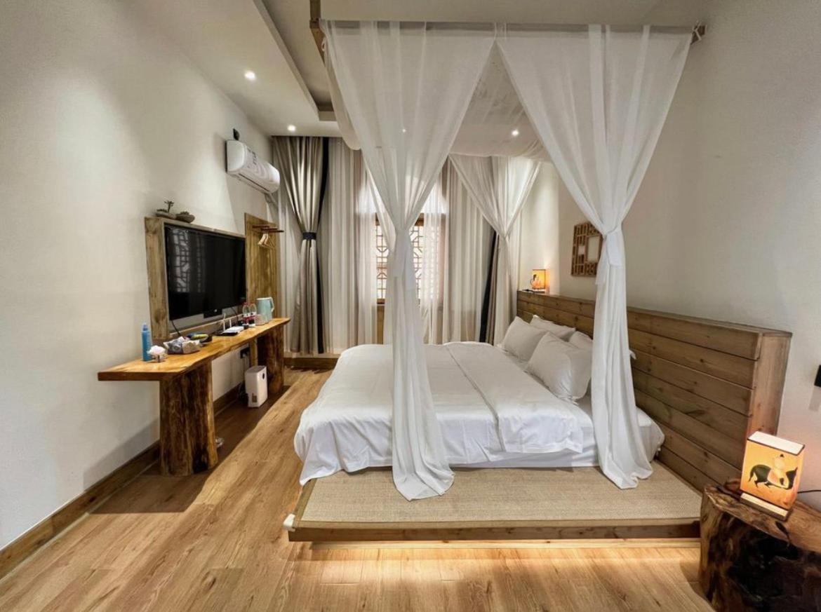 Villa photo 3