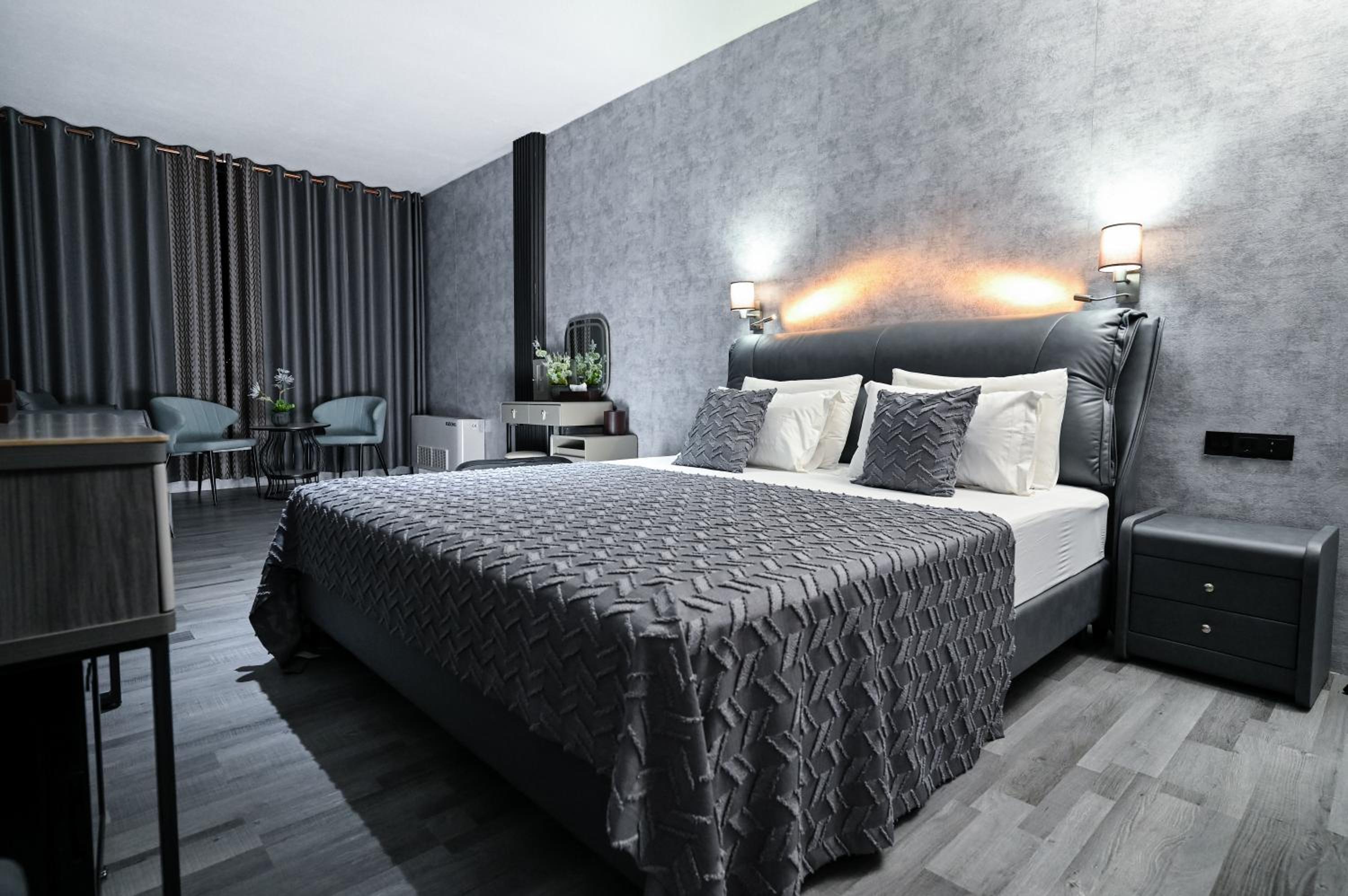 Deluxe Double Room - Photo 7