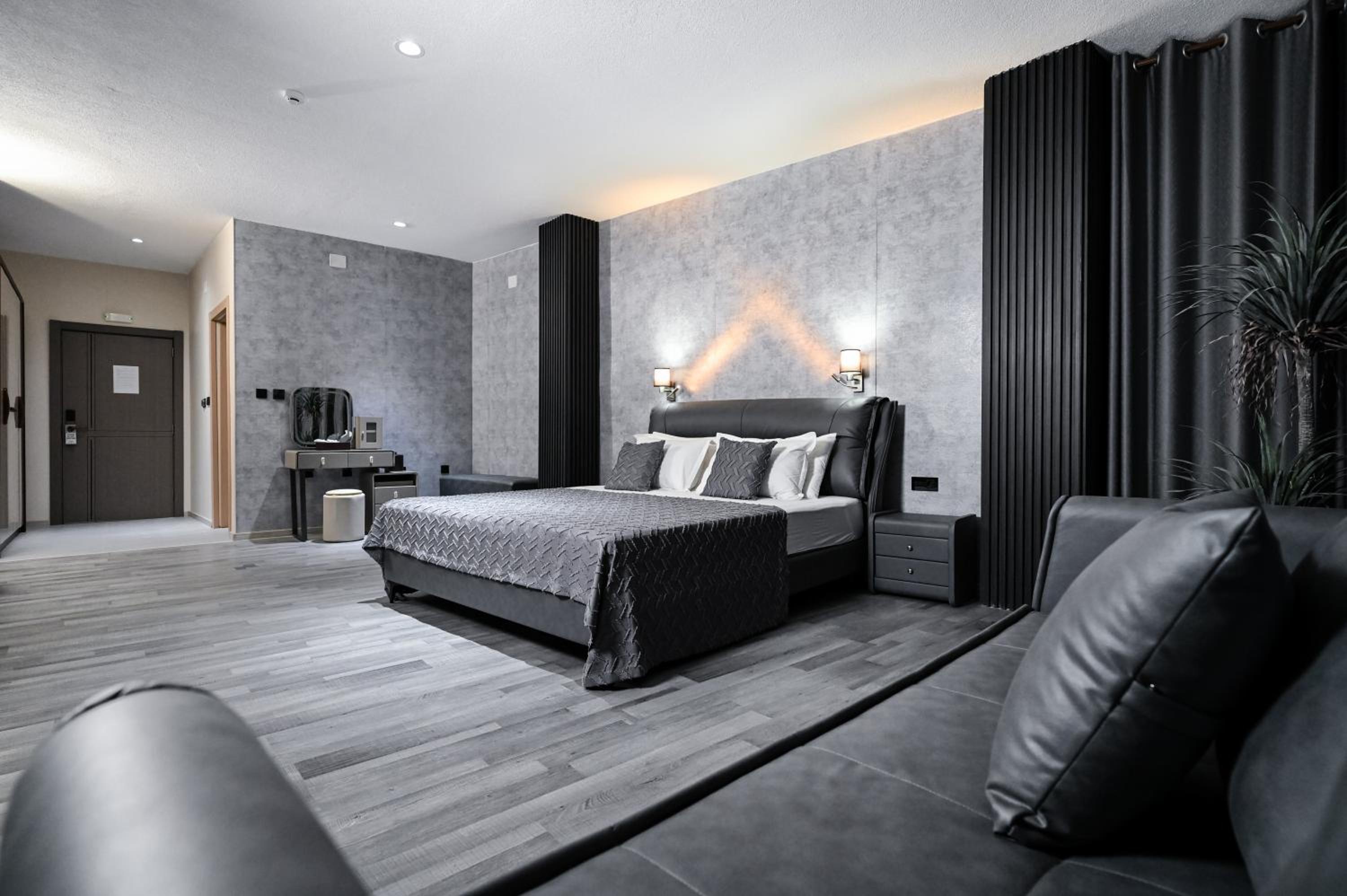 Deluxe Double Room - Photo 8