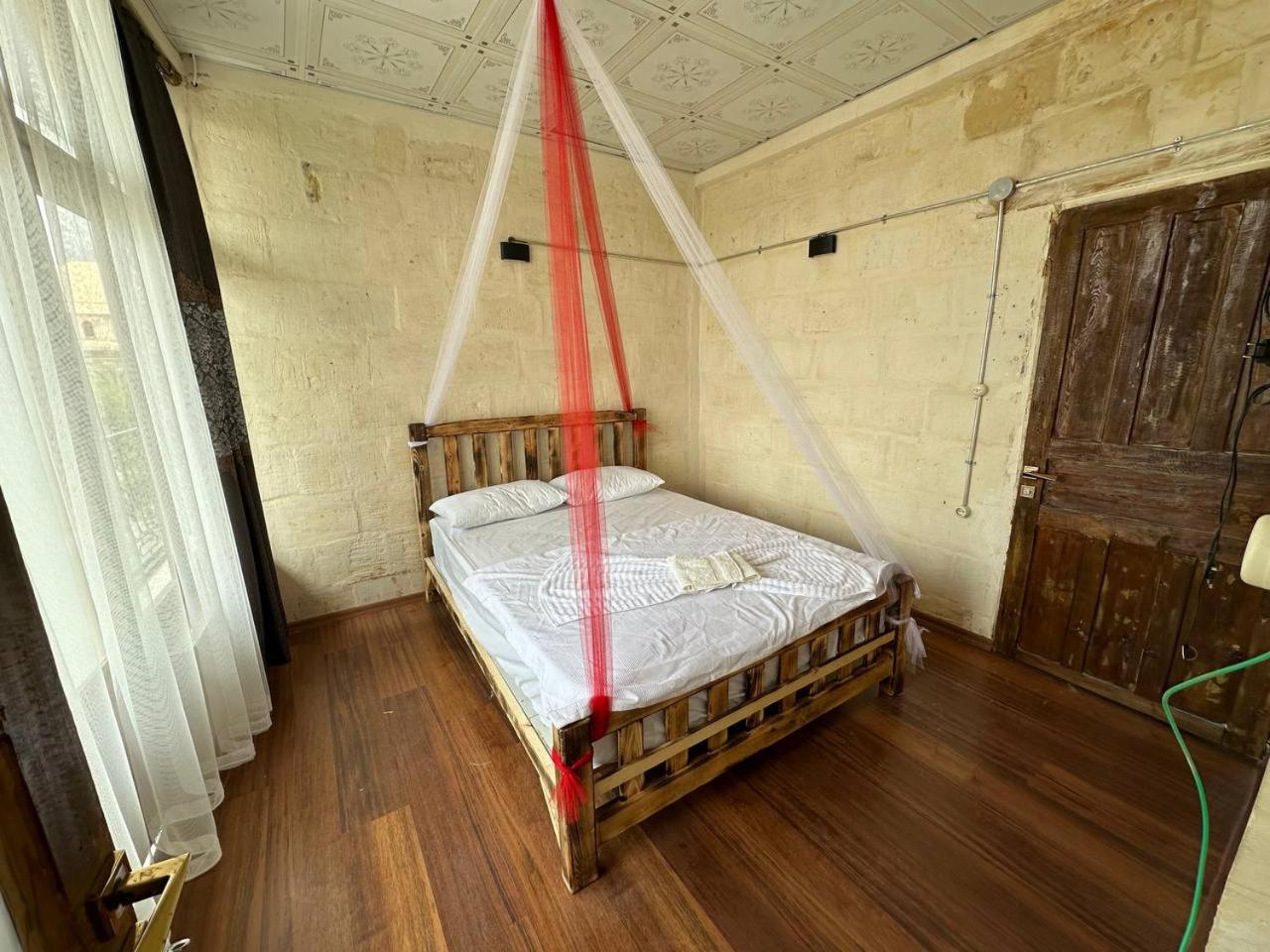 Double Room with Balcony photo 3