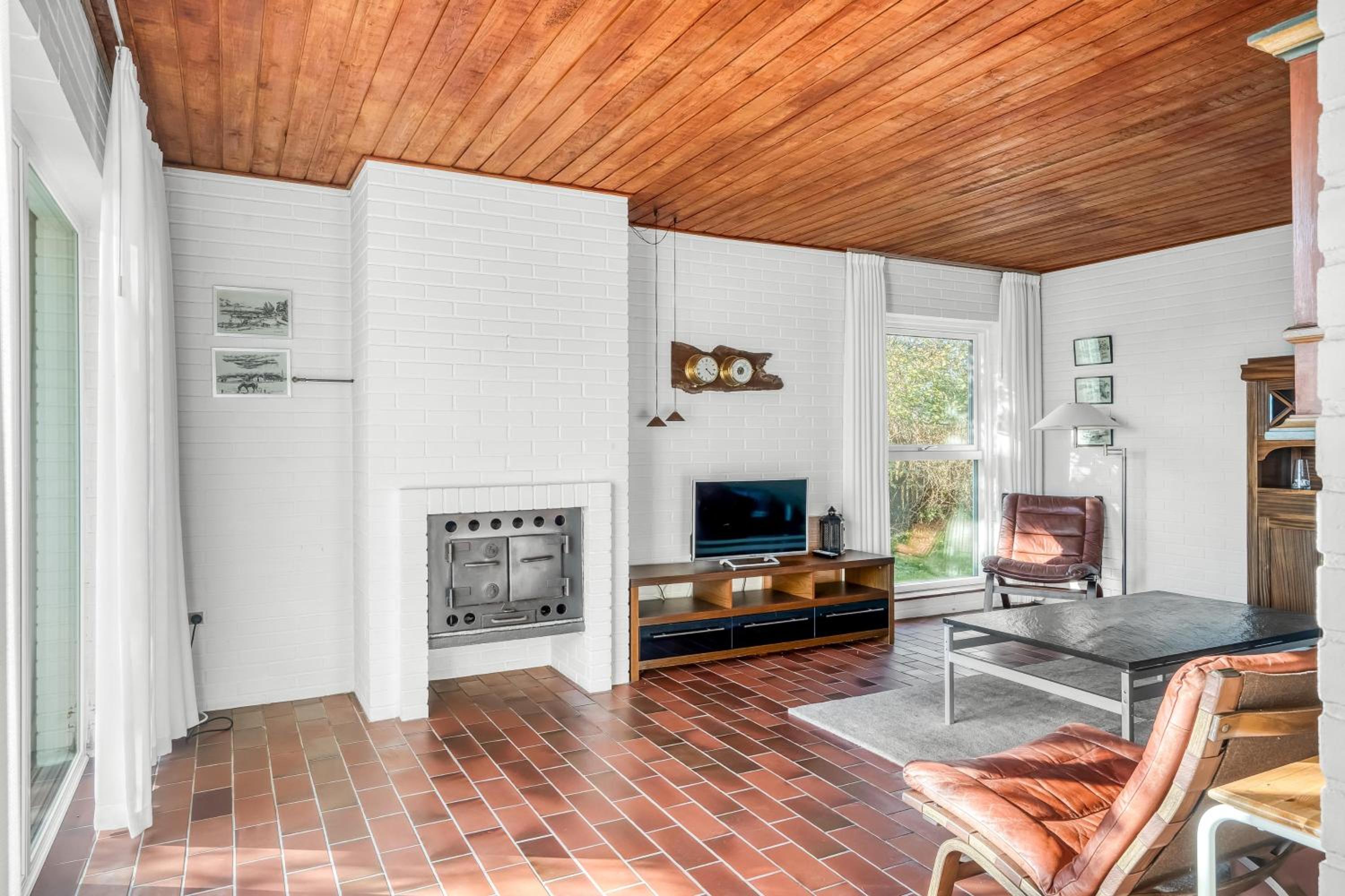 Six-Bedroom Holiday Home photo 2