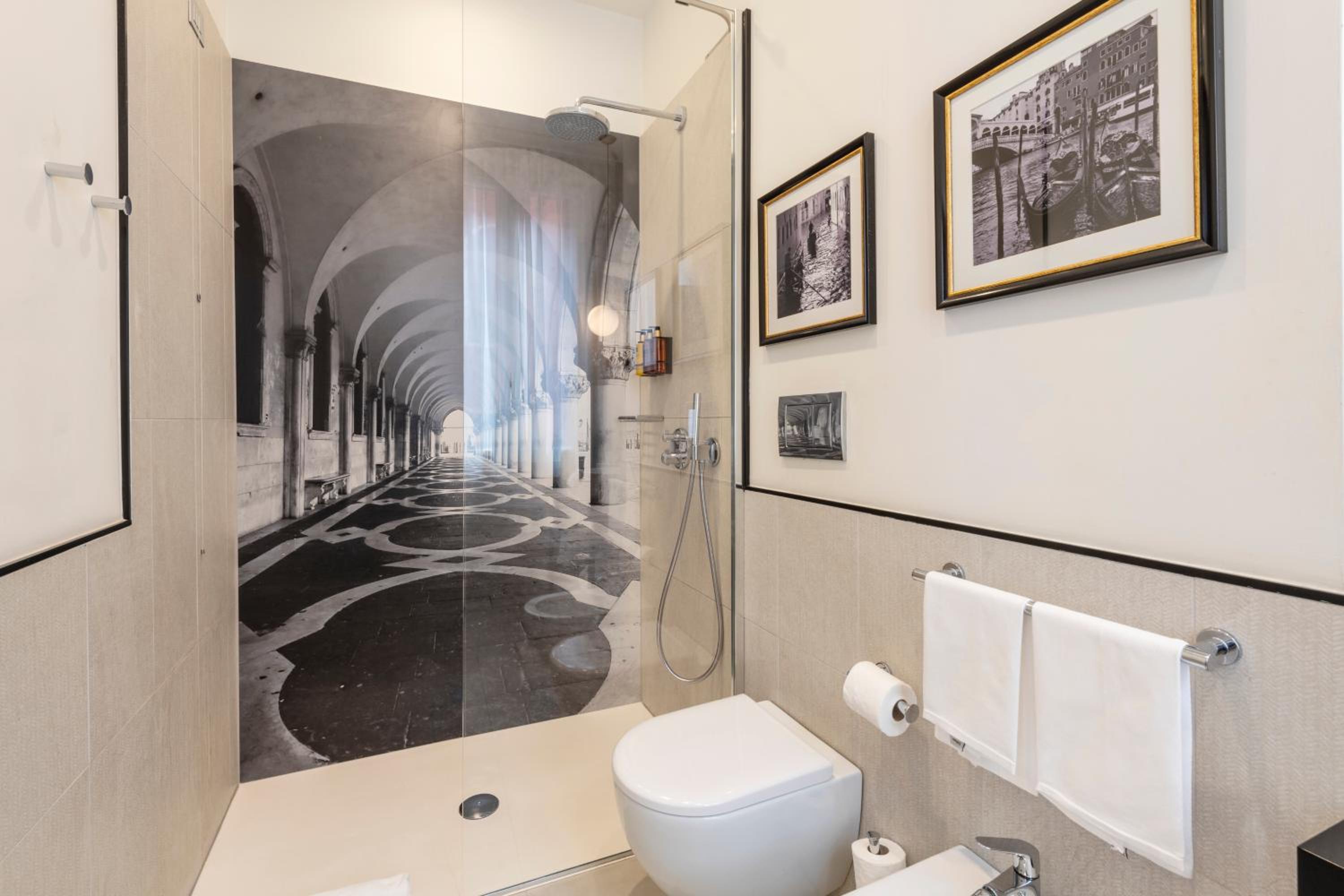 Superior Double or Twin Room with City View