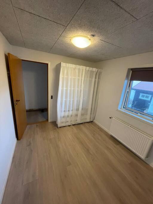 Two-Bedroom Apartment With Mountain View photo 3
