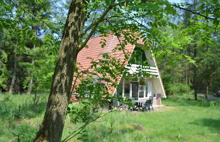 Three-Bedroom Bungalow photo 2