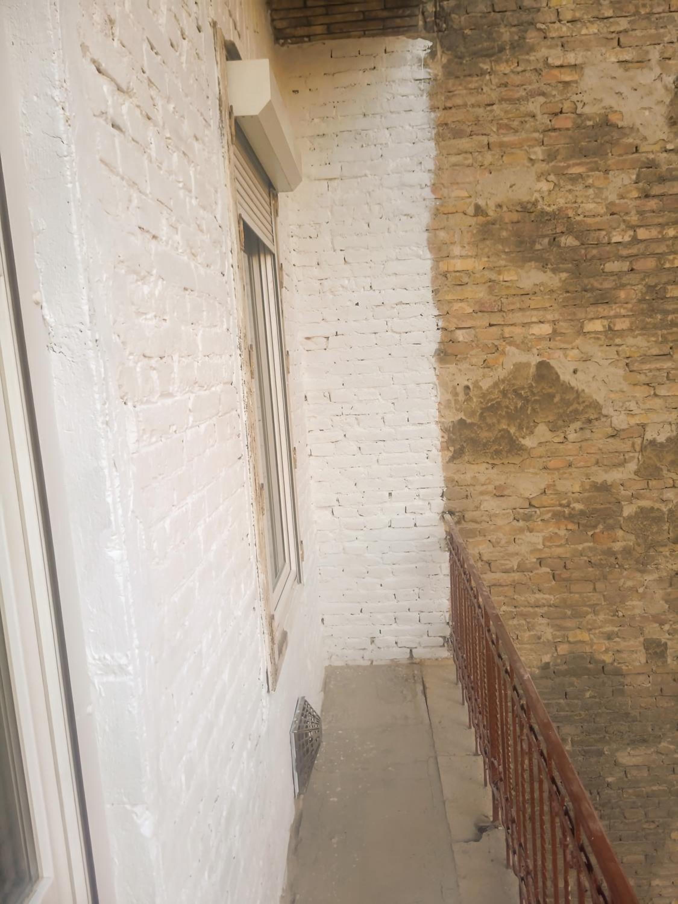 Apartment with Balcony - Photo 8