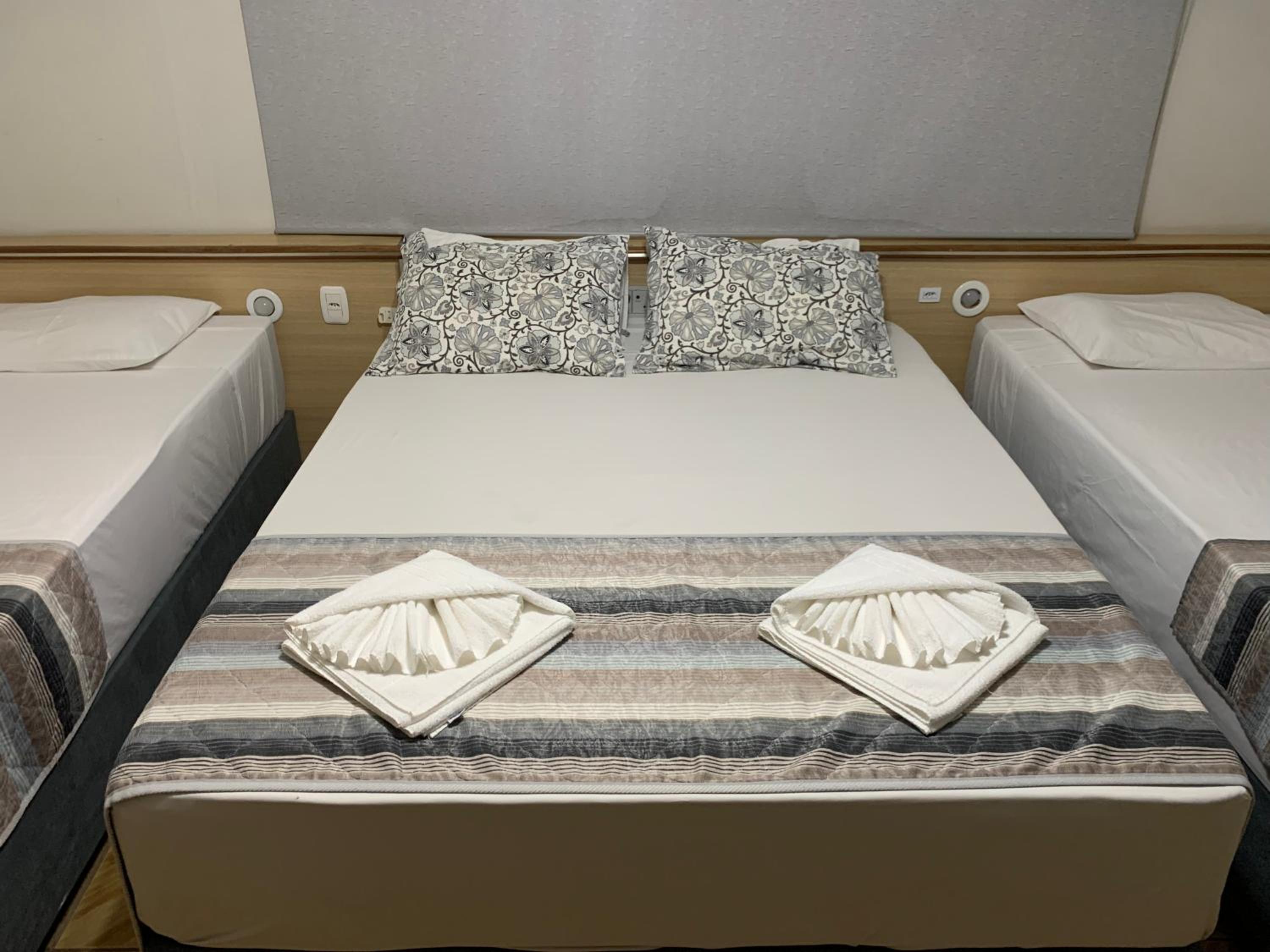 Deluxe Quadruple Room photo 3