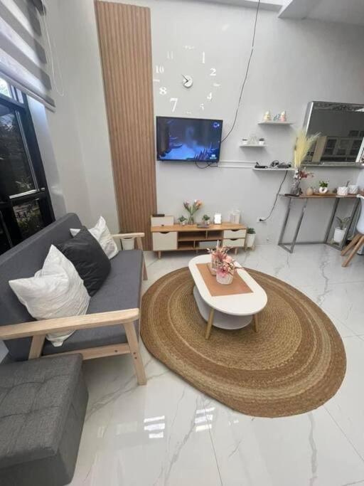 Three-Bedroom Apartment photo 1