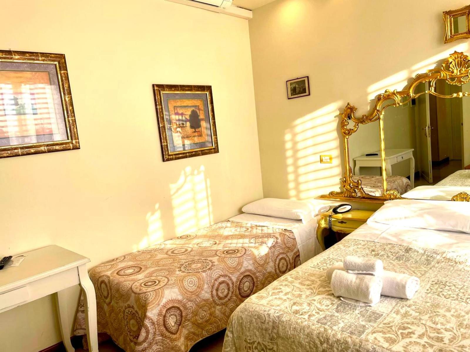 Triple Room - Photo 2