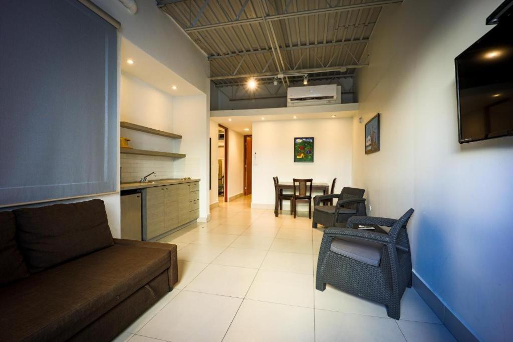 Apartment (one room) - Photo 2