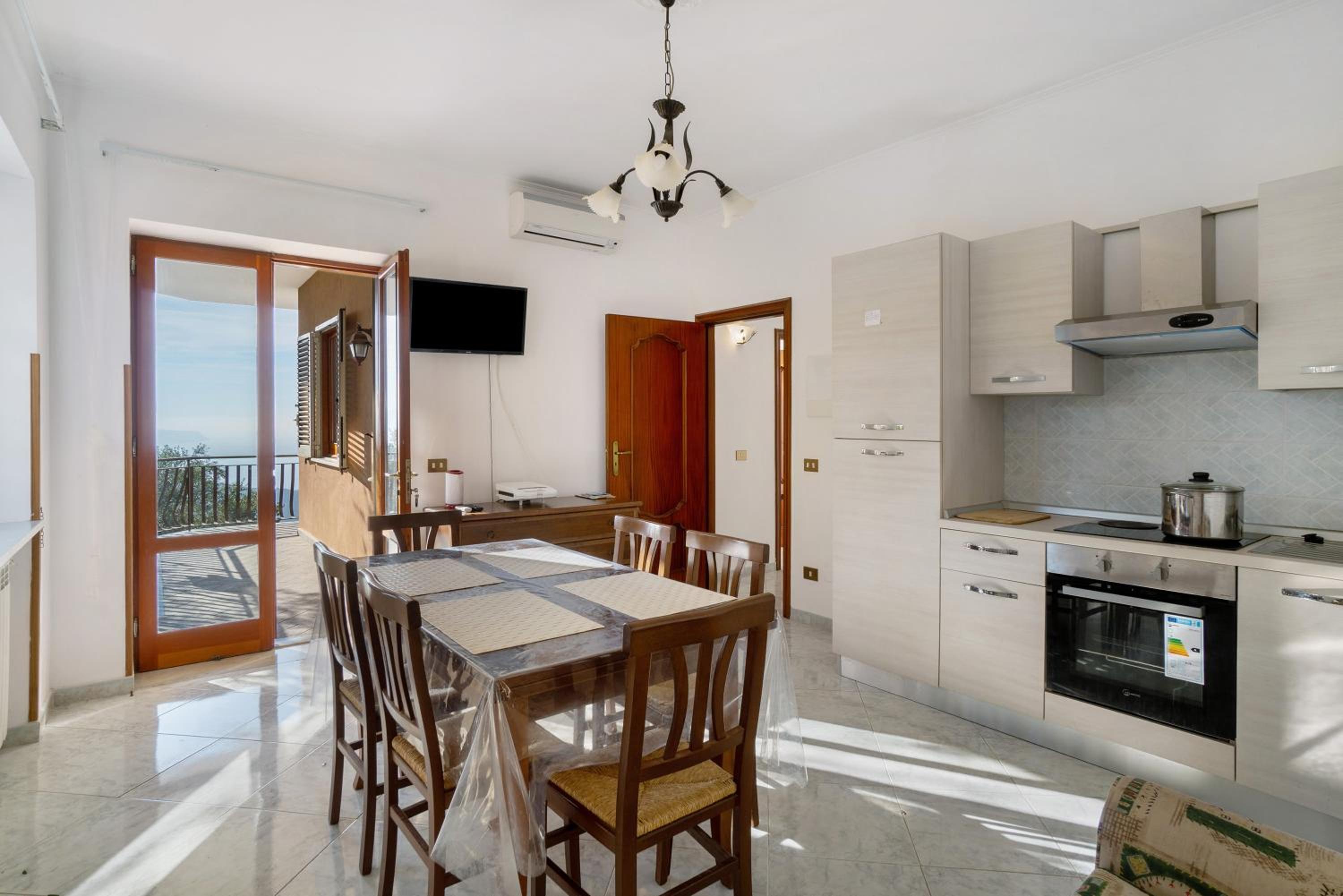 Superior One-Bedroom Apartment with Balcony - Photo 23
